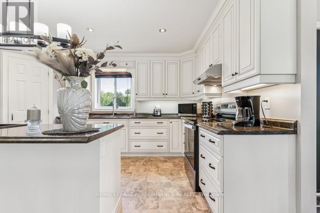 












401 BASELINE ROAD

,
Clarence-Rockland,




Ontario
K4K1K9

