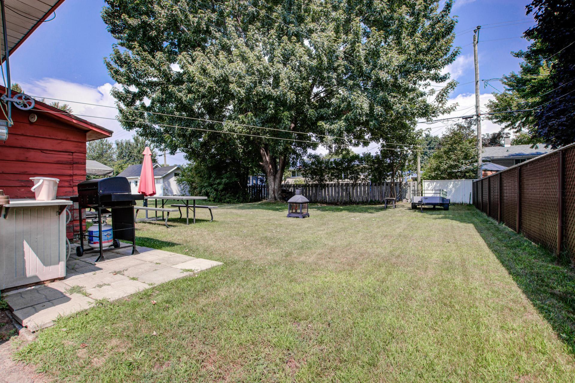 









2509


Rue Mandeville

,
Sorel-Tracy,




QC
J3R2L6

