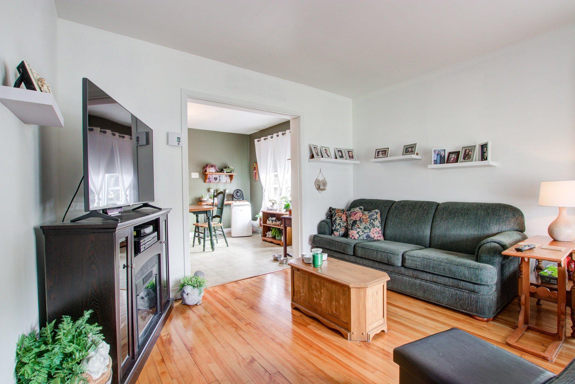 









2509


Rue Mandeville

,
Sorel-Tracy,




QC
J3R2L6

