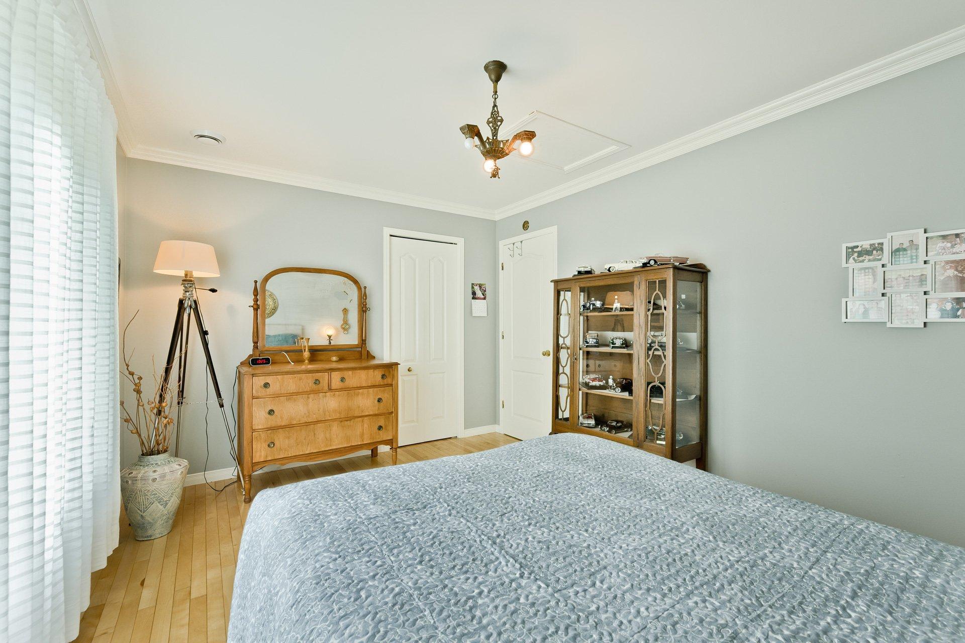 









1587


Rue Millet

,
Sherbrooke (Brompton/Rock Forest/Saint-Élie/Deauville),




QC
J1N4J5

