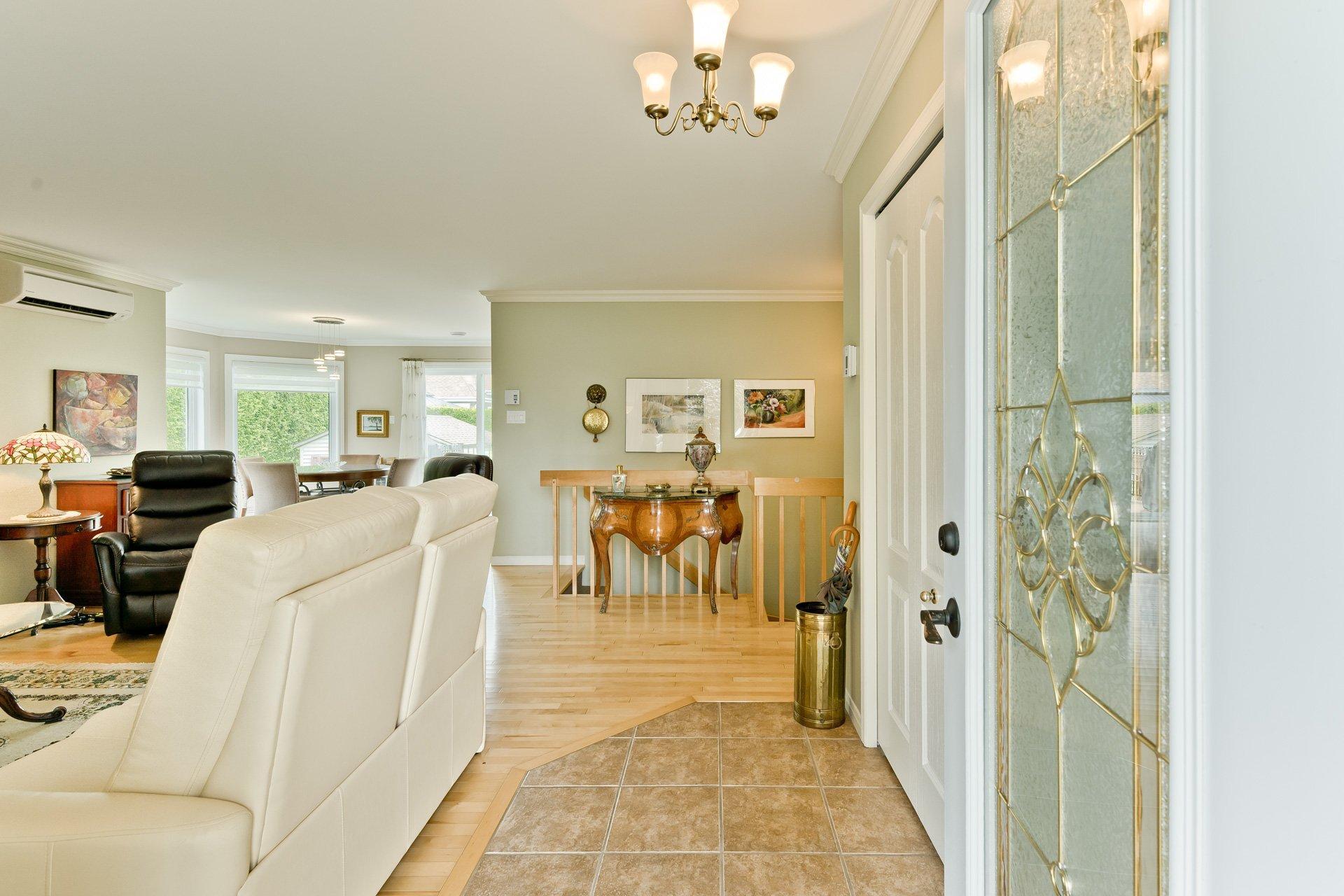 









1587


Rue Millet

,
Sherbrooke (Brompton/Rock Forest/Saint-Élie/Deauville),




QC
J1N4J5

