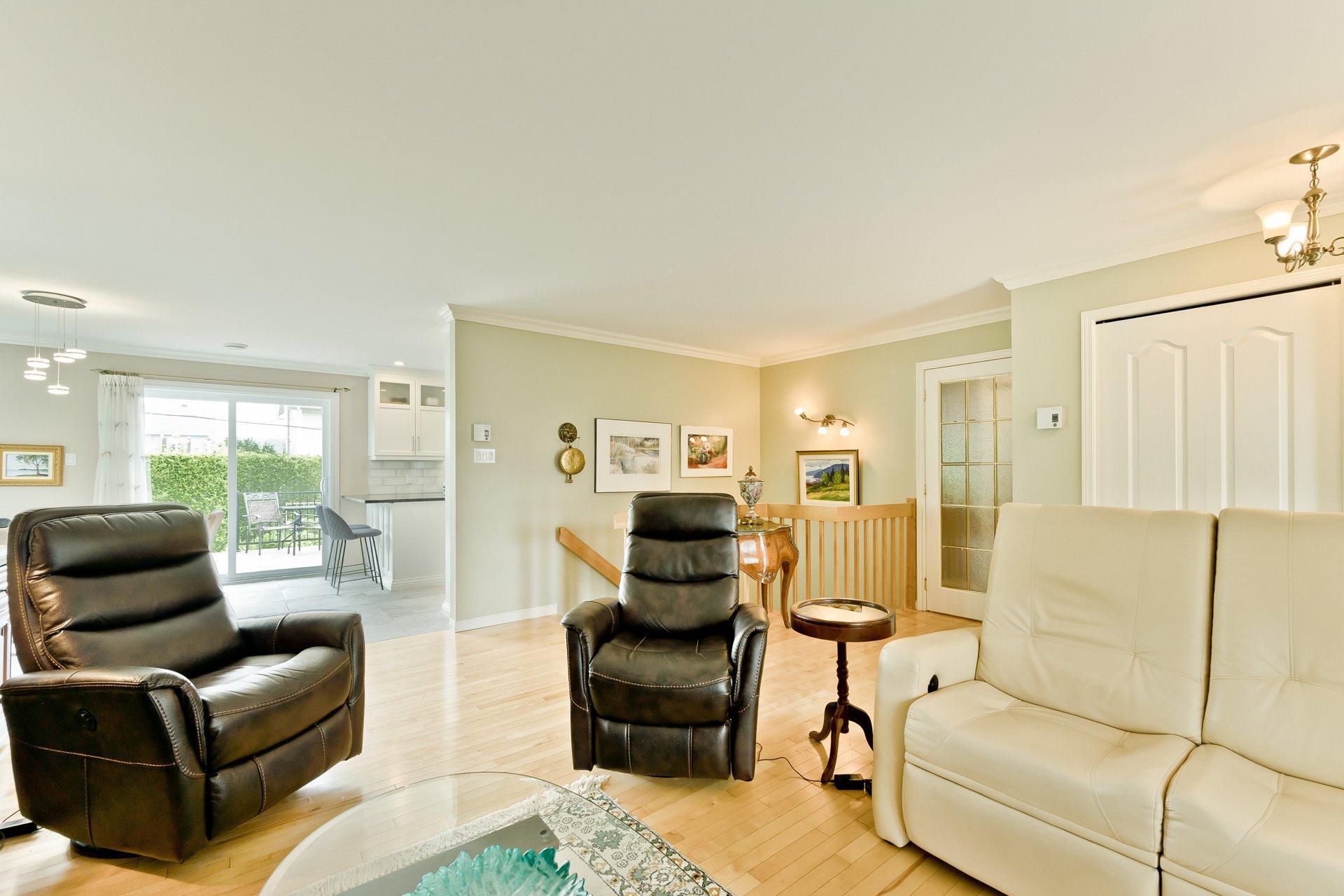 









1587


Rue Millet

,
Sherbrooke (Brompton/Rock Forest/Saint-Élie/Deauville),




QC
J1N4J5

