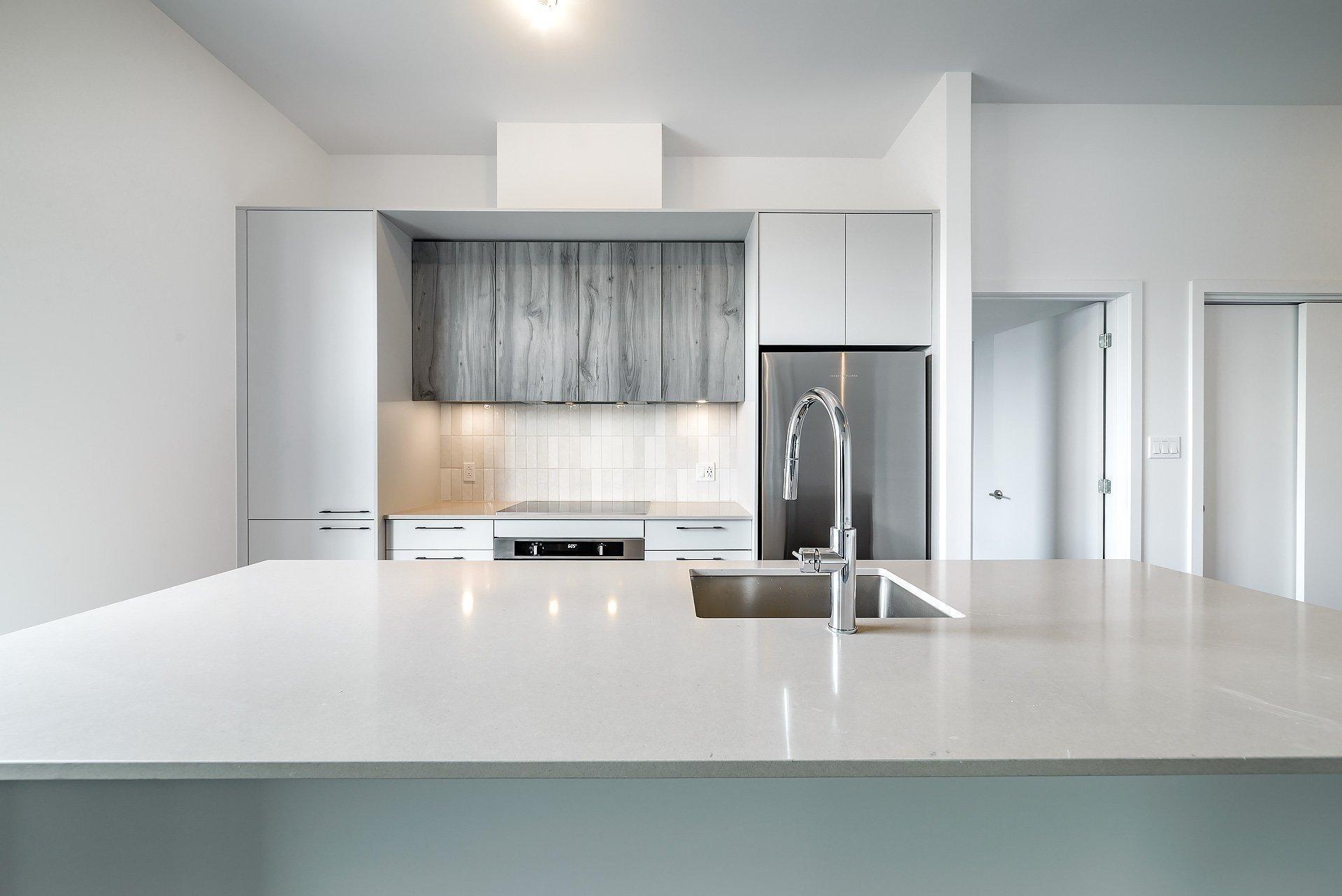 









7227


Boul. Newman

, 105,
Montréal (LaSalle),




QC
H8N0H7

