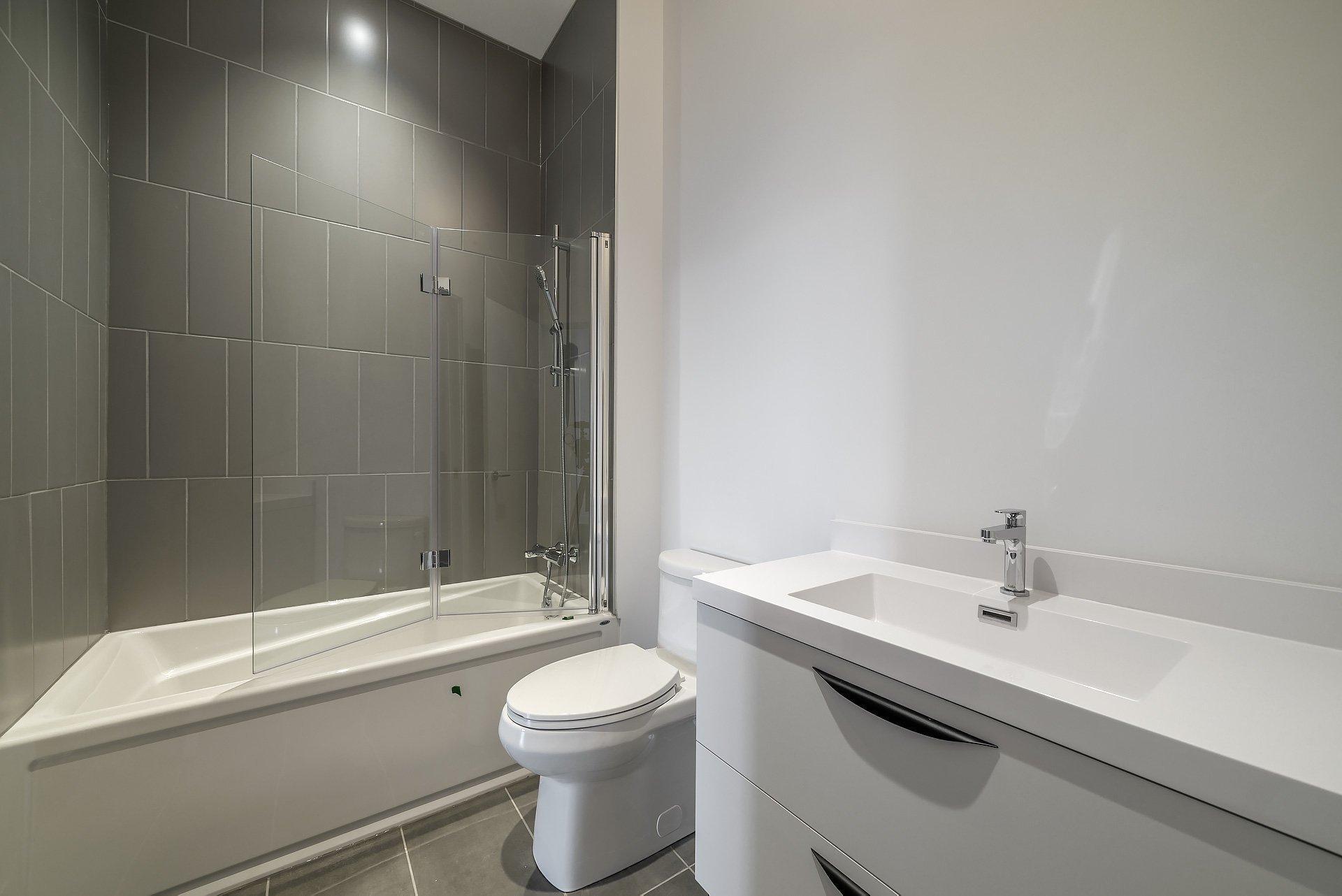 









7227


Boul. Newman

, 105,
Montréal (LaSalle),




QC
H8N0H7


