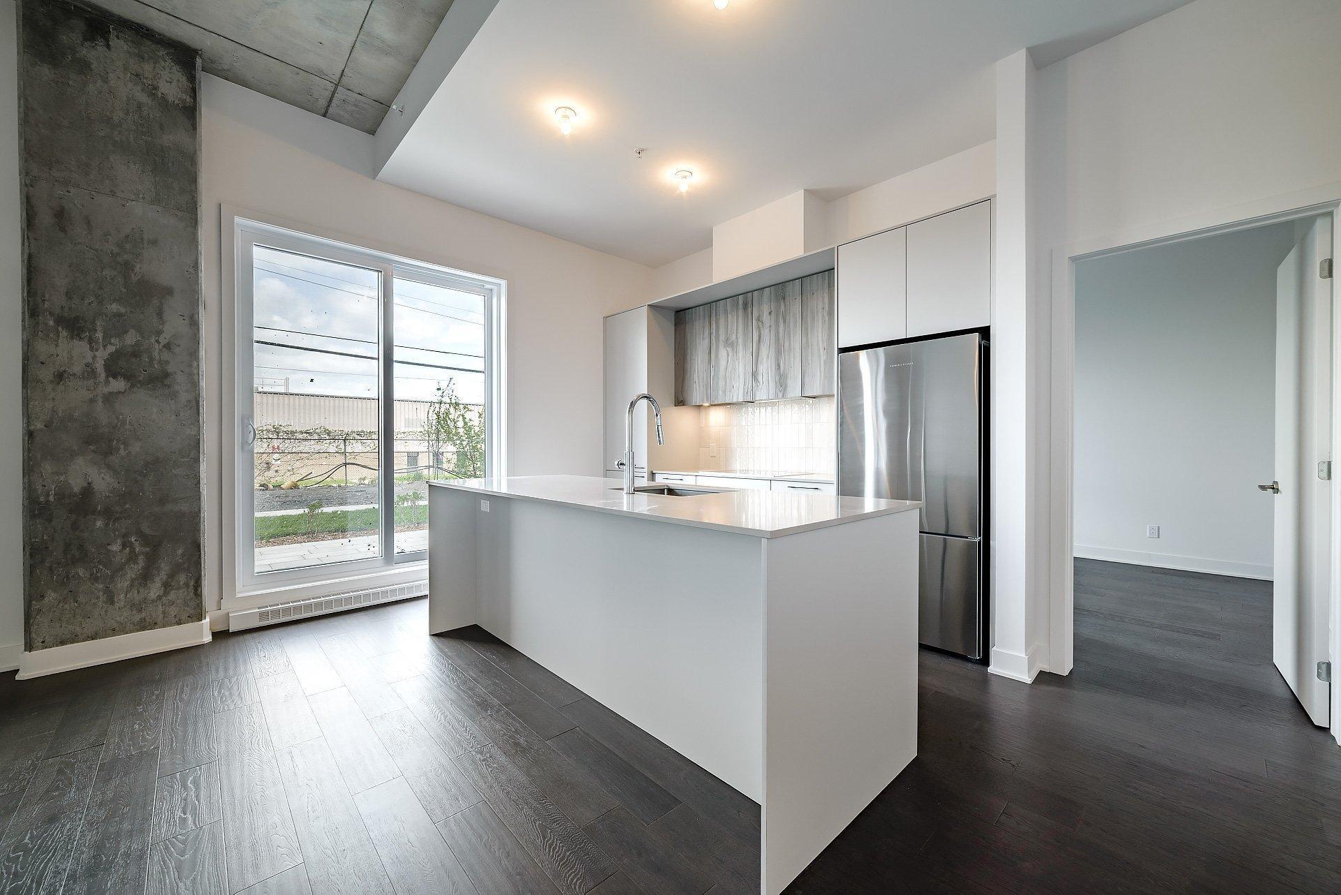 









7227


Boul. Newman

, 105,
Montréal (LaSalle),




QC
H8N0H7

