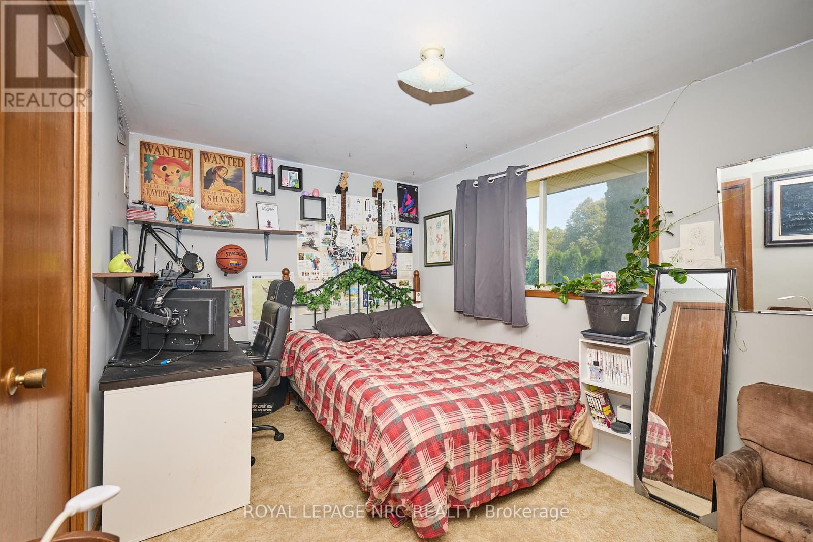 












5875 ST. ANTHONY CRESCENT

,
Niagara Falls (Church's Lane),




Ontario
L2J3X5

