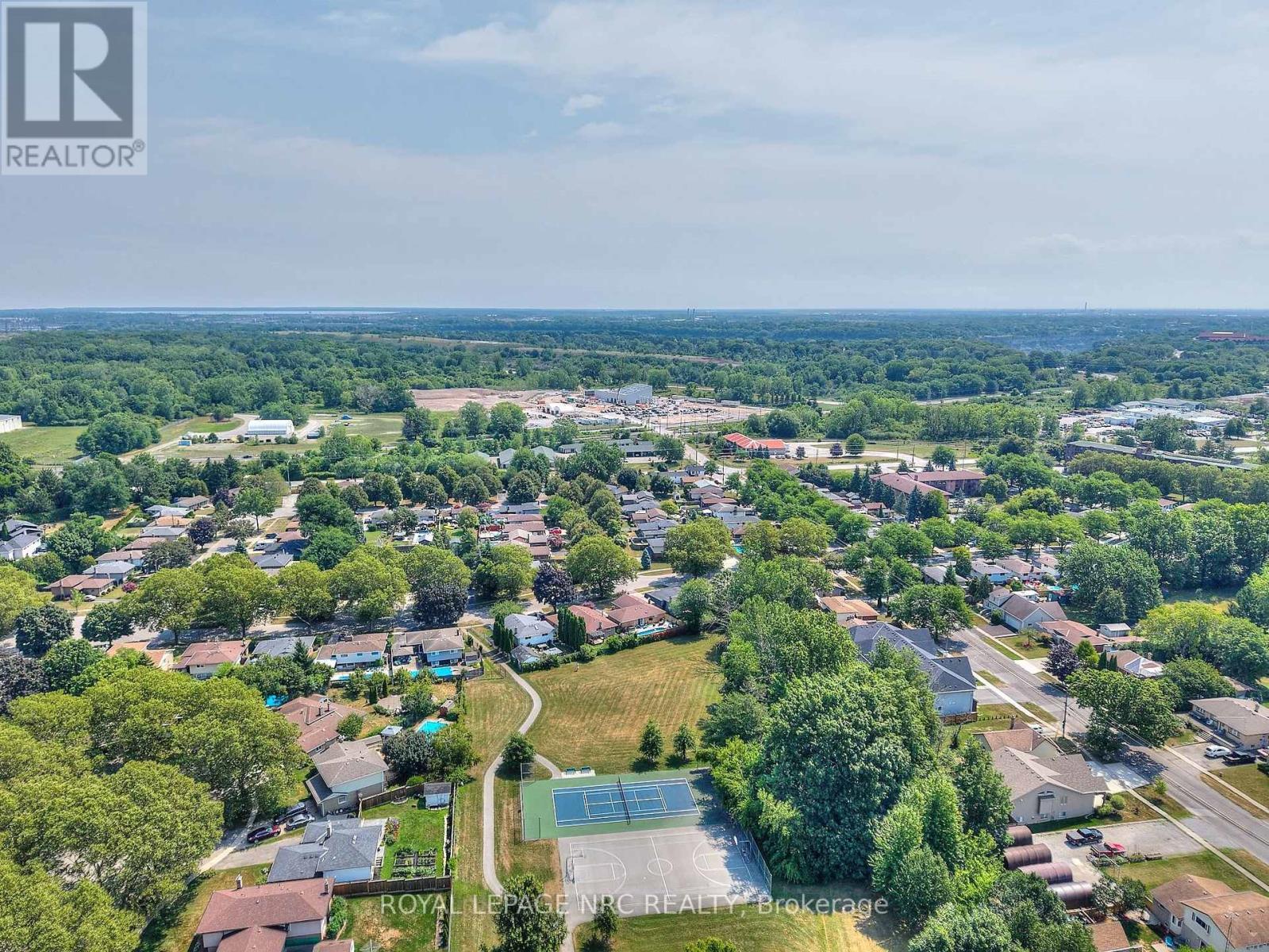 












5875 ST. ANTHONY CRESCENT

,
Niagara Falls (Church's Lane),




Ontario
L2J3X5

