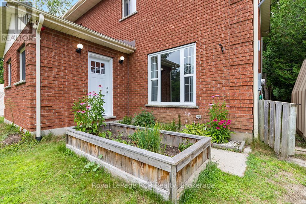 












1245 SAUBLE FALLS ROAD N

,
South Bruce Peninsula,




Ontario
N0H2G0

