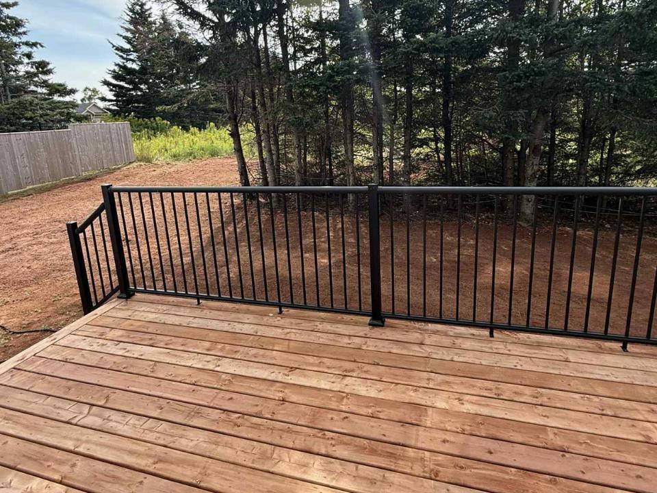 












7 Maple Leaf Row

,
Stratford,




PE
C1B 4C9

