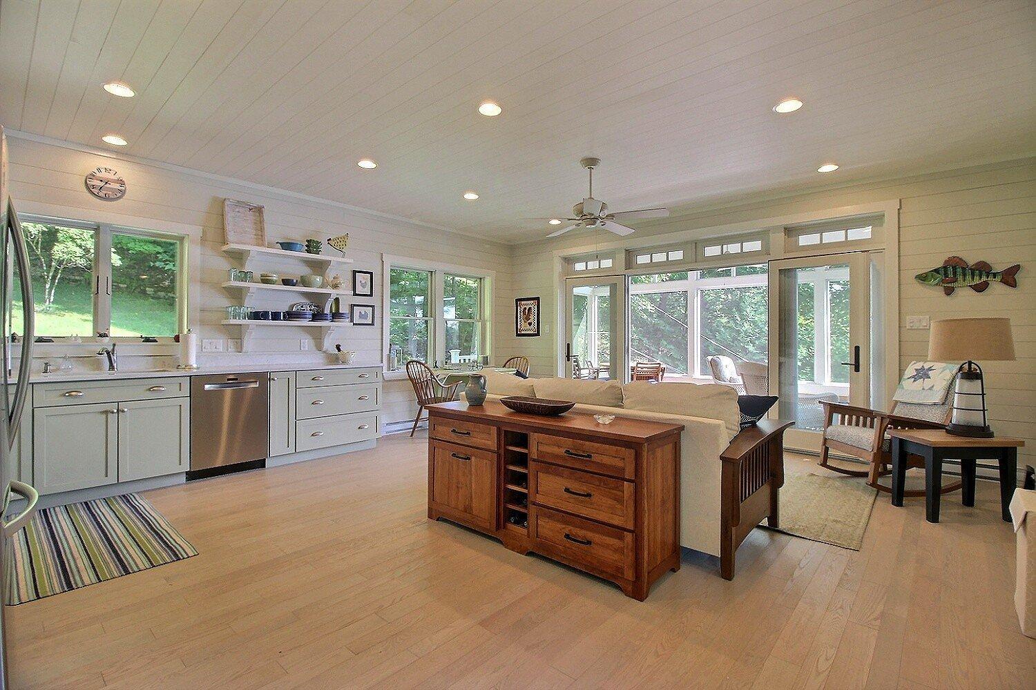 









323


Rue Simon

,
Ayer's Cliff,




QC
J0B1C0

