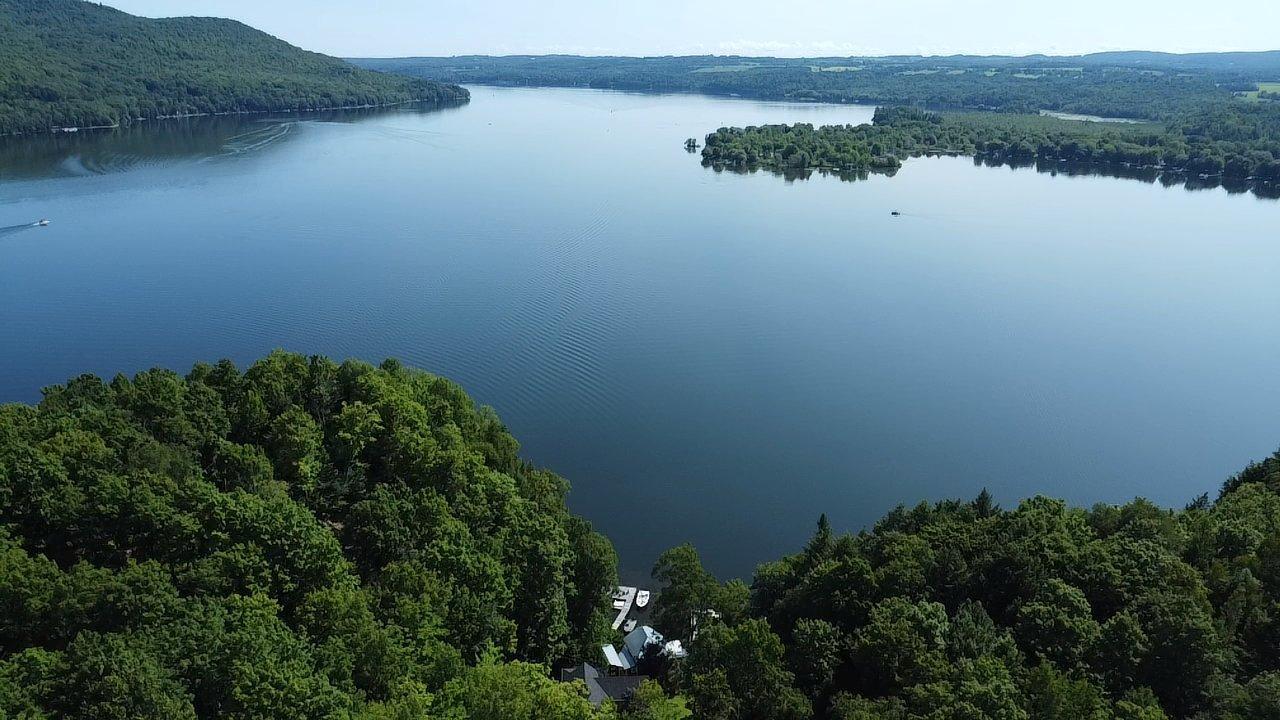 









323


Rue Simon

,
Ayer's Cliff,




QC
J0B1C0


