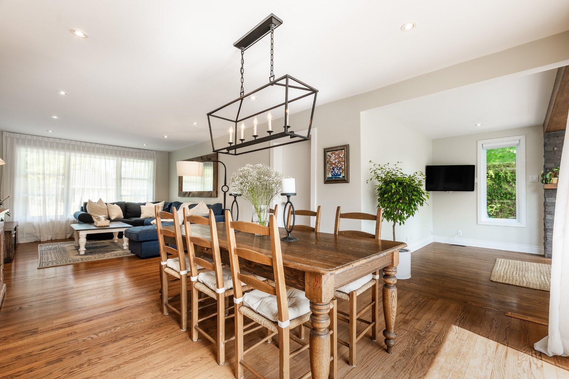 









2125


Rue de la Régence

,
Saint-Bruno-de-Montarville,




QC
J3V4B9

