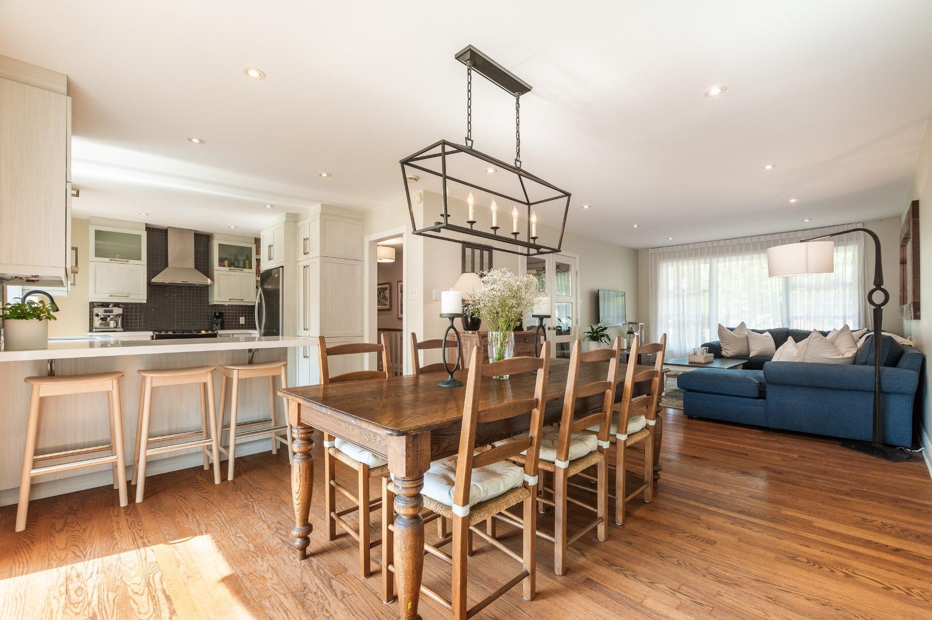 









2125


Rue de la Régence

,
Saint-Bruno-de-Montarville,




QC
J3V4B9

