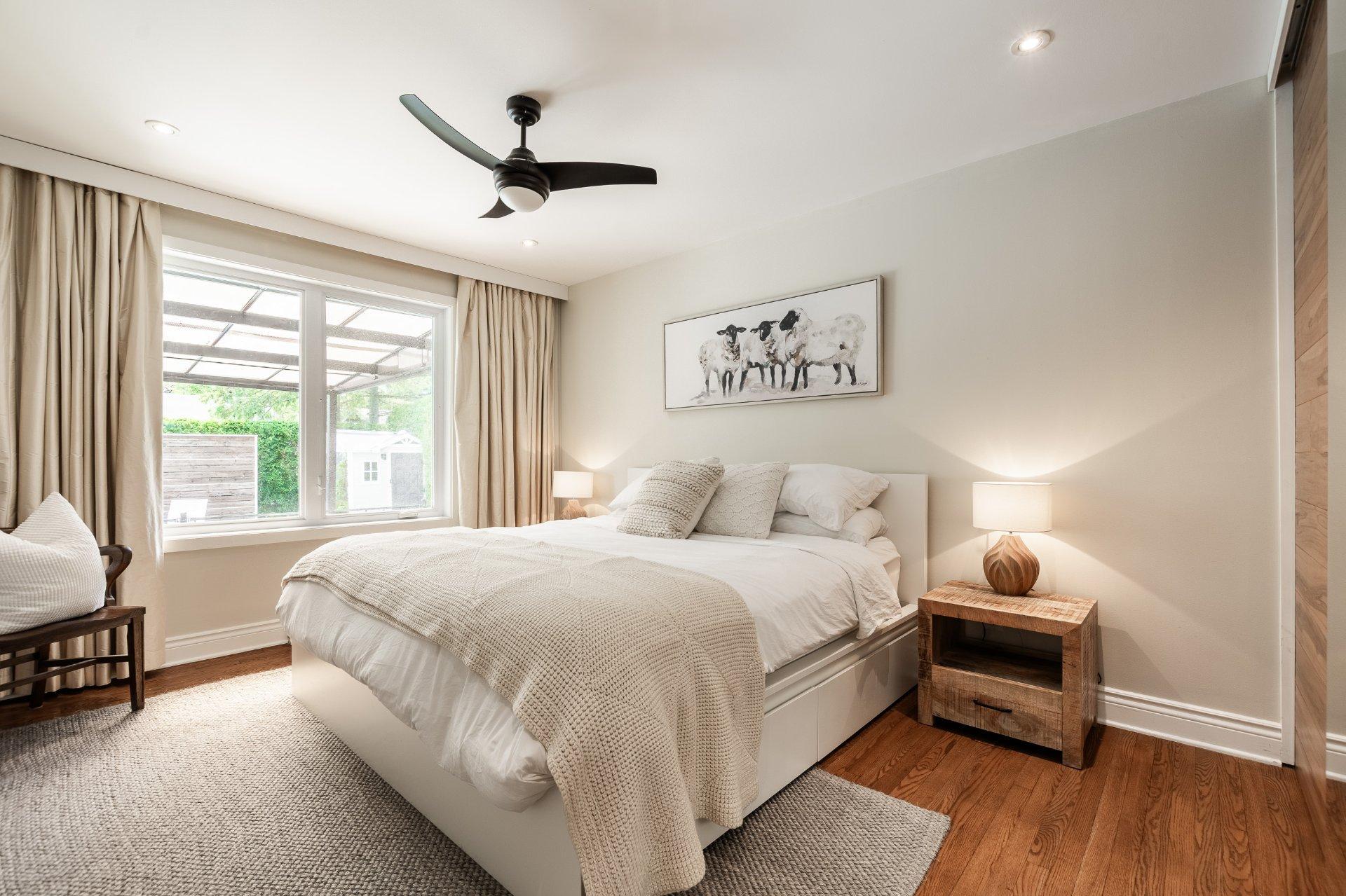 









2125


Rue de la Régence

,
Saint-Bruno-de-Montarville,




QC
J3V4B9

