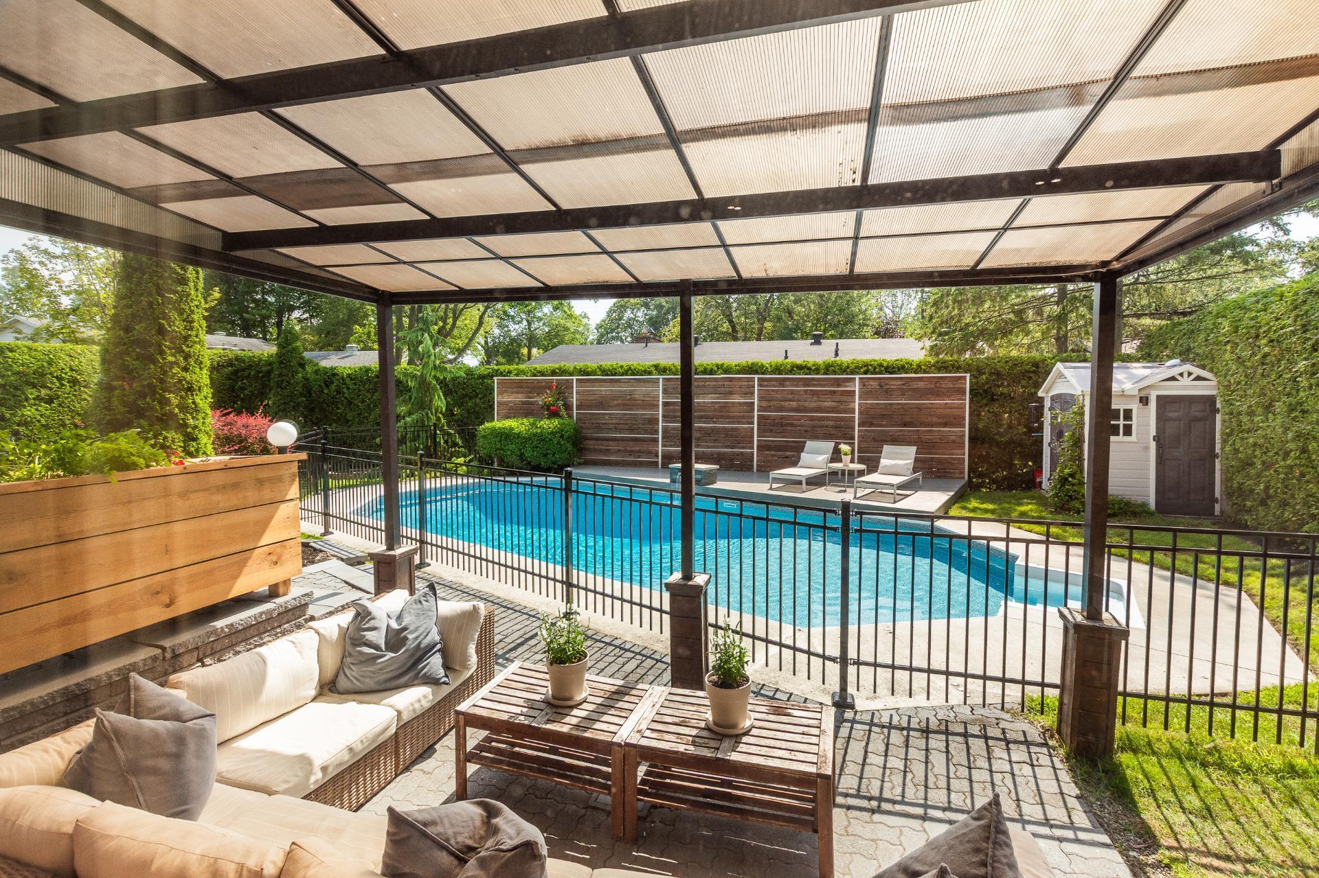









2125


Rue de la Régence

,
Saint-Bruno-de-Montarville,




QC
J3V4B9

