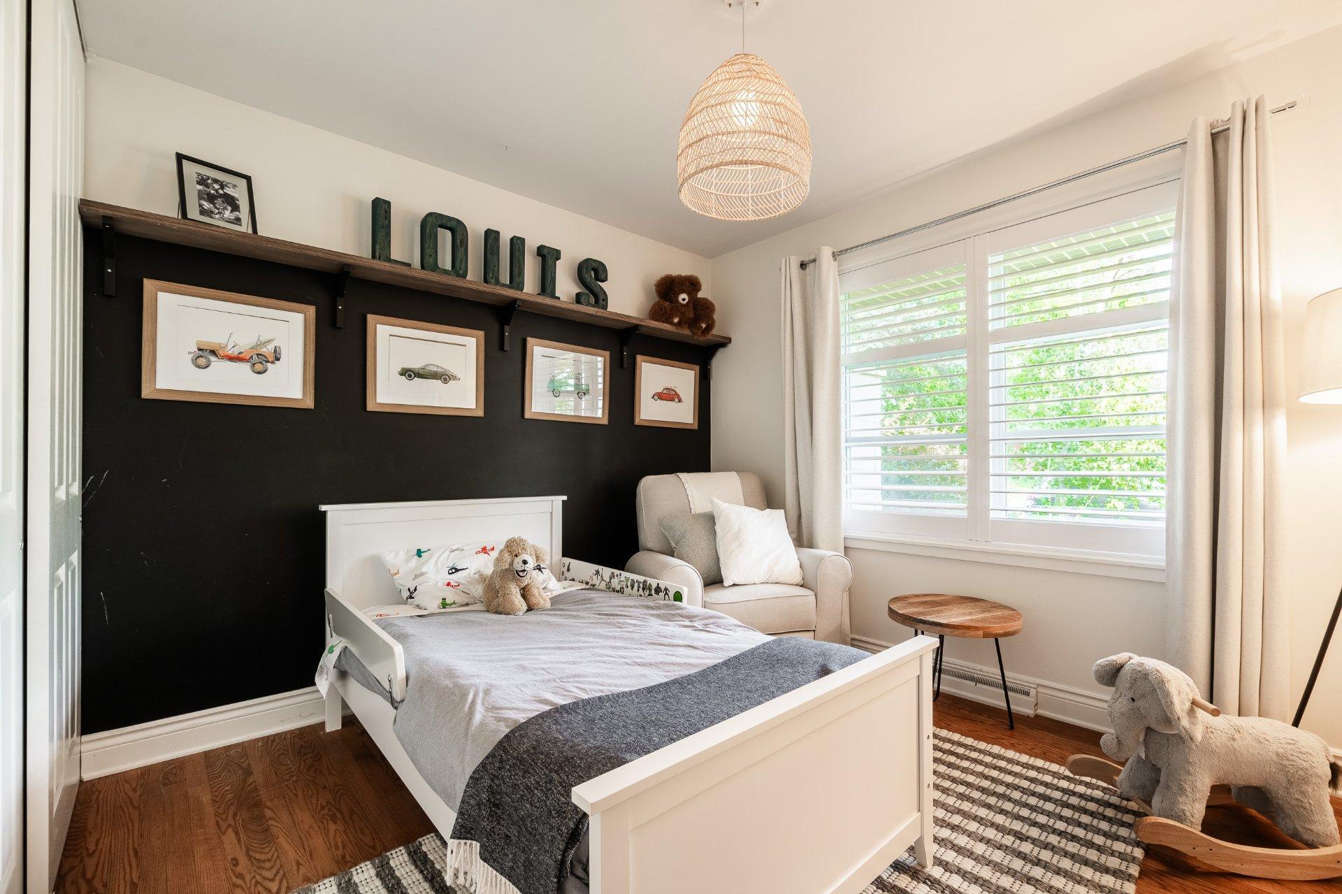 









2125


Rue de la Régence

,
Saint-Bruno-de-Montarville,




QC
J3V4B9

