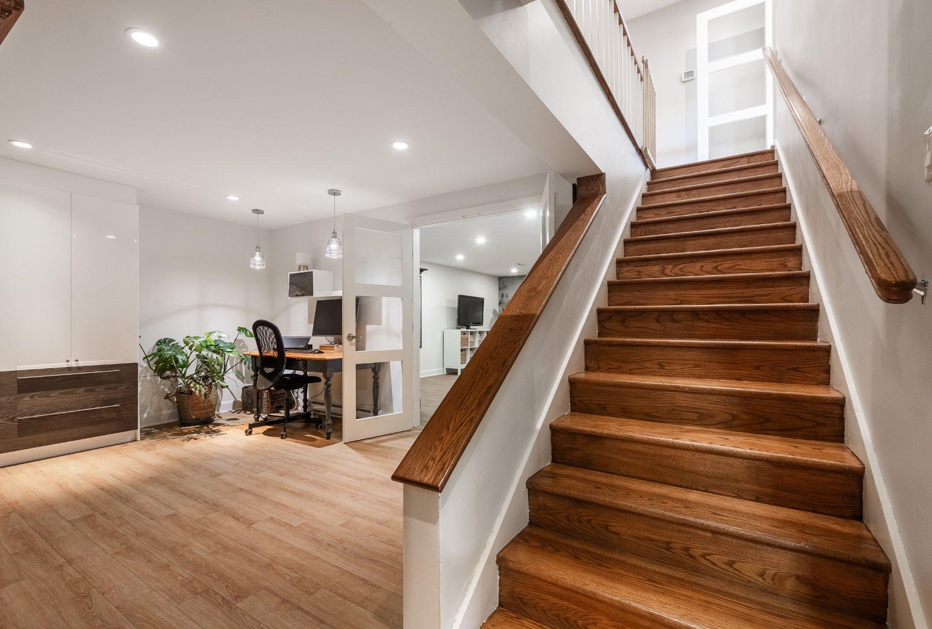 









2125


Rue de la Régence

,
Saint-Bruno-de-Montarville,




QC
J3V4B9

