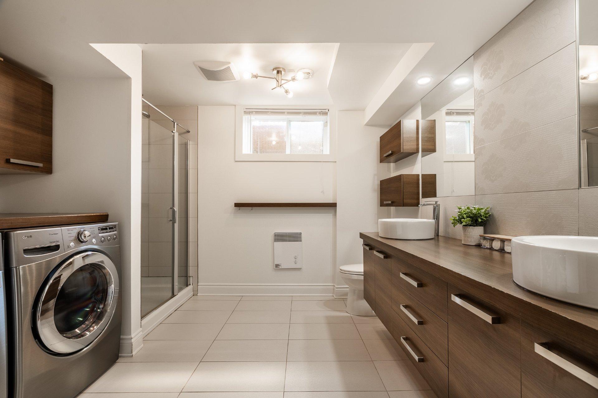 









2125


Rue de la Régence

,
Saint-Bruno-de-Montarville,




QC
J3V4B9

