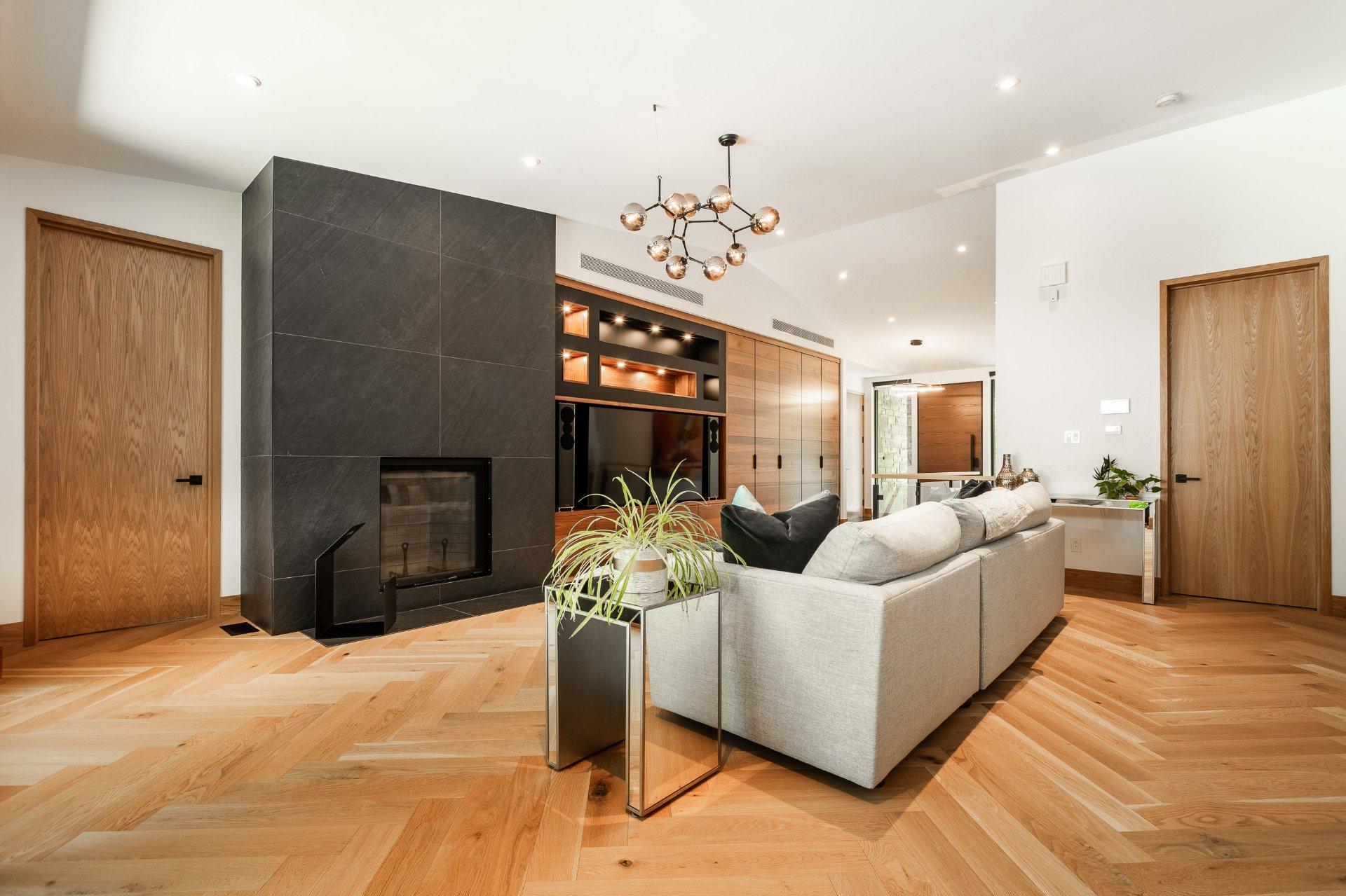 









2054


Rue des Cèdres

,
Saint-Bruno-de-Montarville,




QC
J3V3M3

