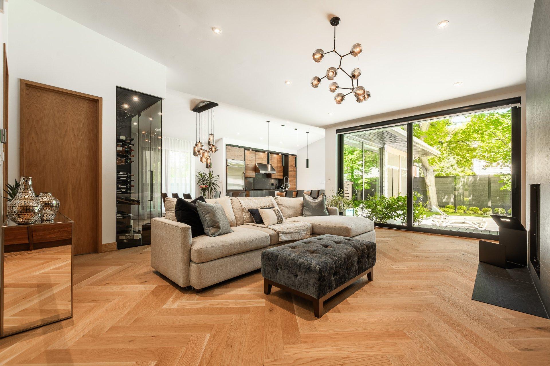 









2054


Rue des Cèdres

,
Saint-Bruno-de-Montarville,




QC
J3V3M3

