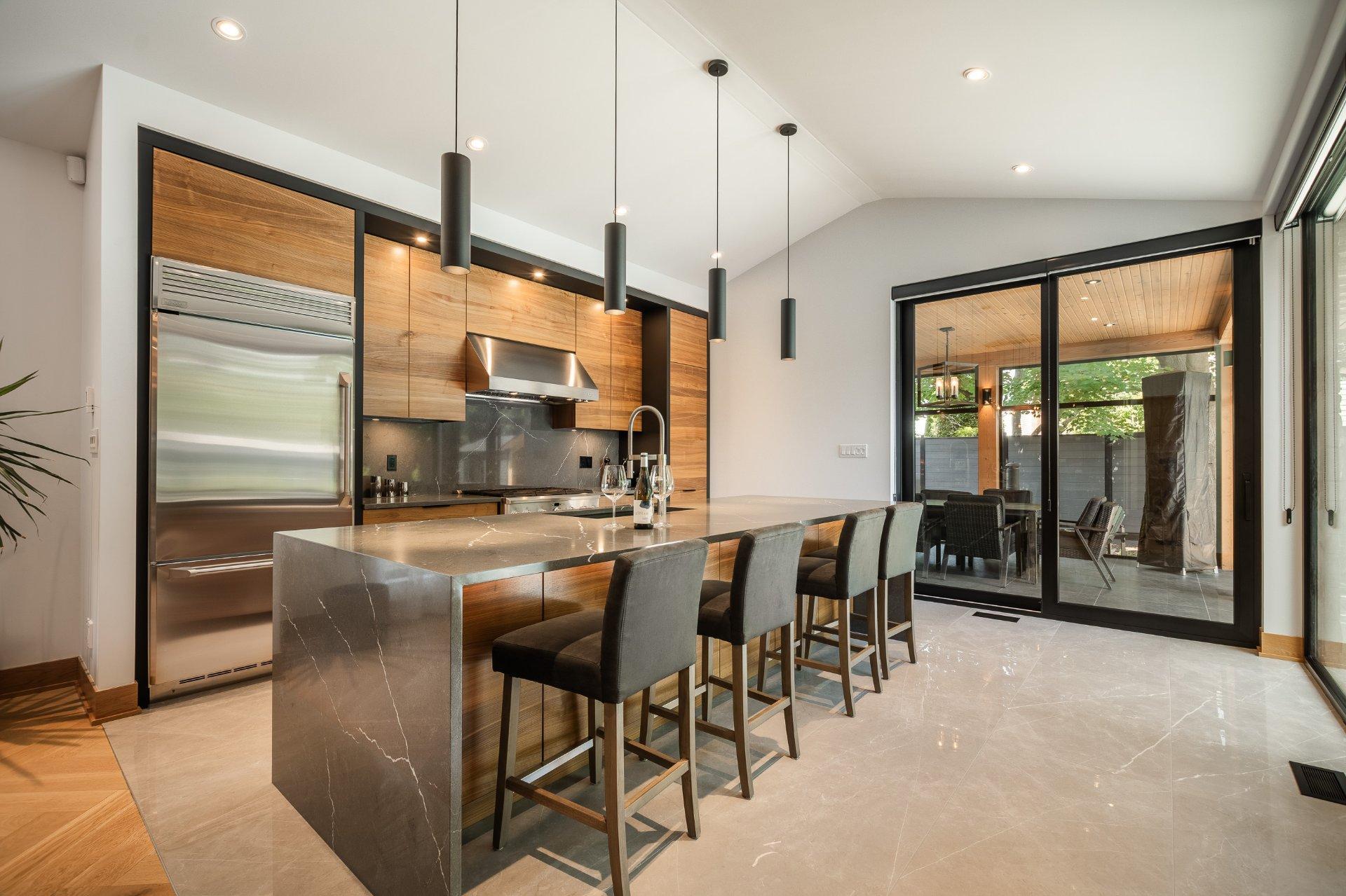 









2054


Rue des Cèdres

,
Saint-Bruno-de-Montarville,




QC
J3V3M3


