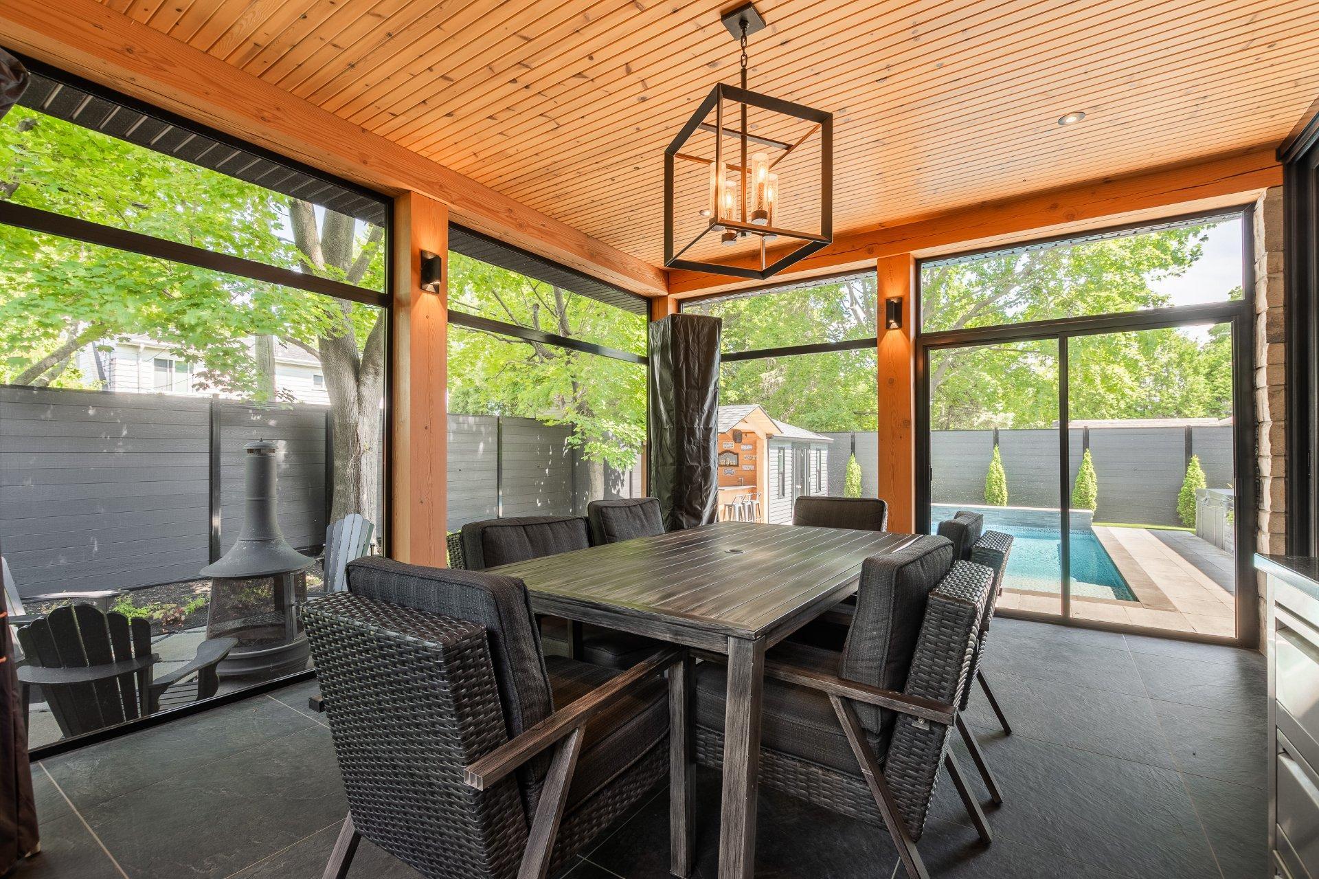 









2054


Rue des Cèdres

,
Saint-Bruno-de-Montarville,




QC
J3V3M3

