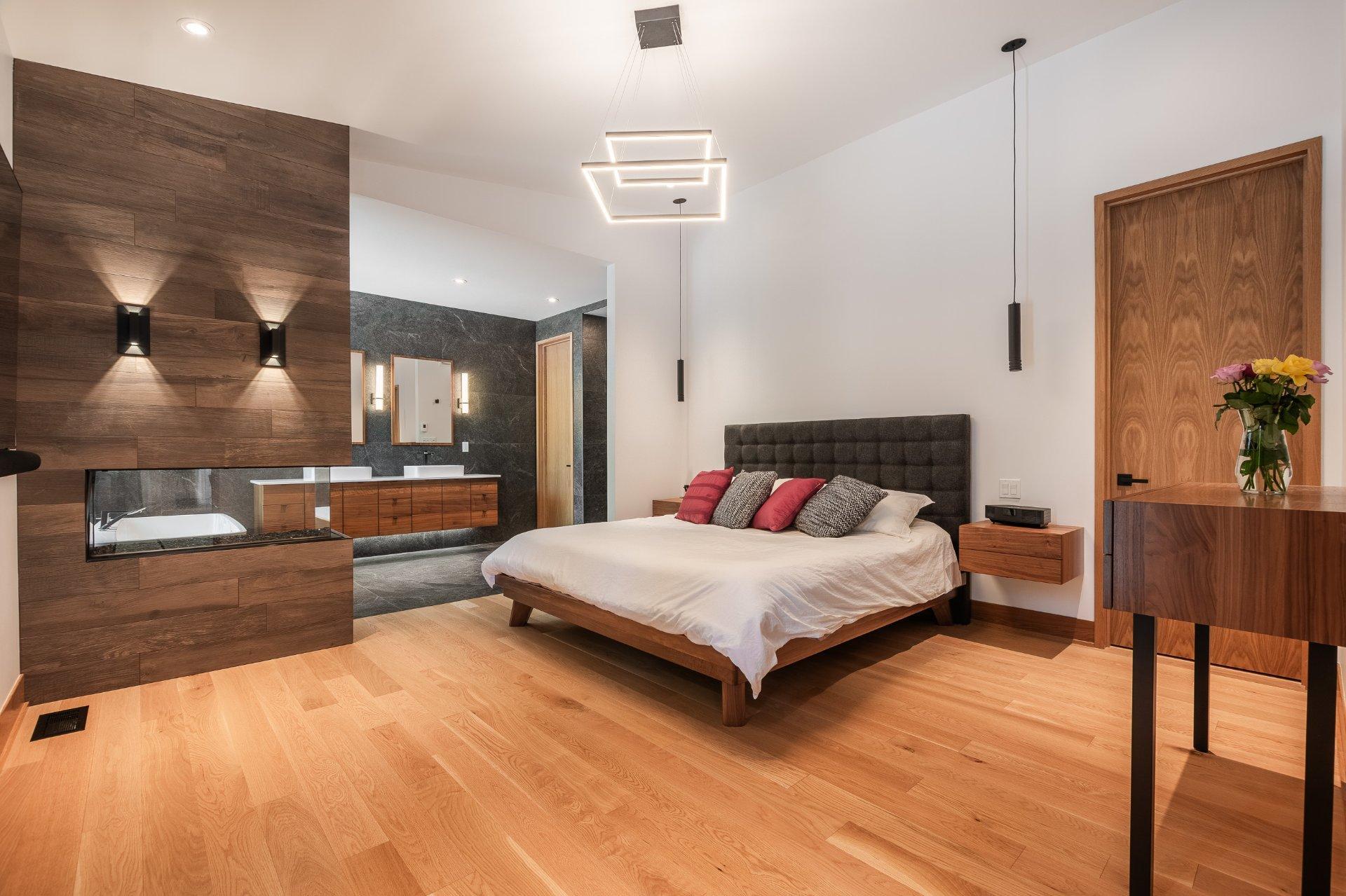 









2054


Rue des Cèdres

,
Saint-Bruno-de-Montarville,




QC
J3V3M3

