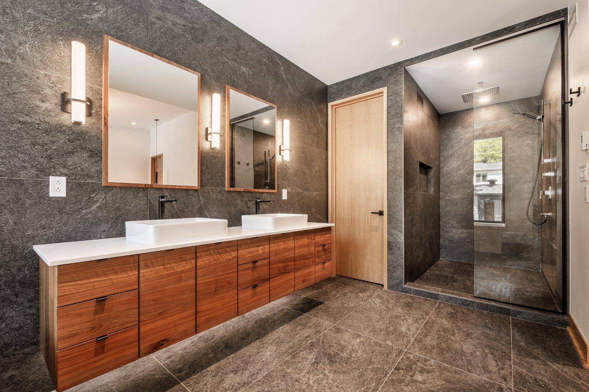 









2054


Rue des Cèdres

,
Saint-Bruno-de-Montarville,




QC
J3V3M3

