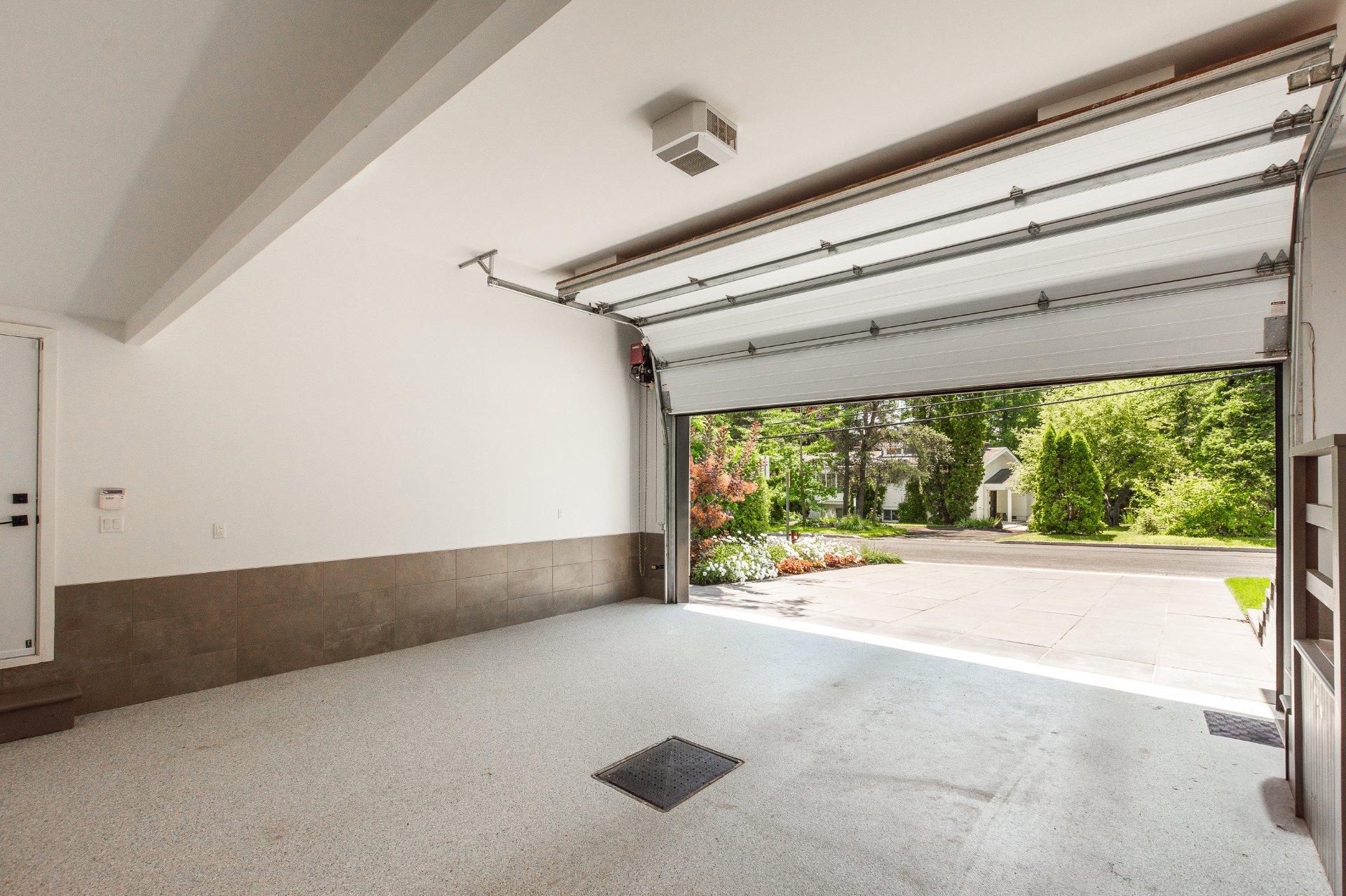 









2054


Rue des Cèdres

,
Saint-Bruno-de-Montarville,




QC
J3V3M3

