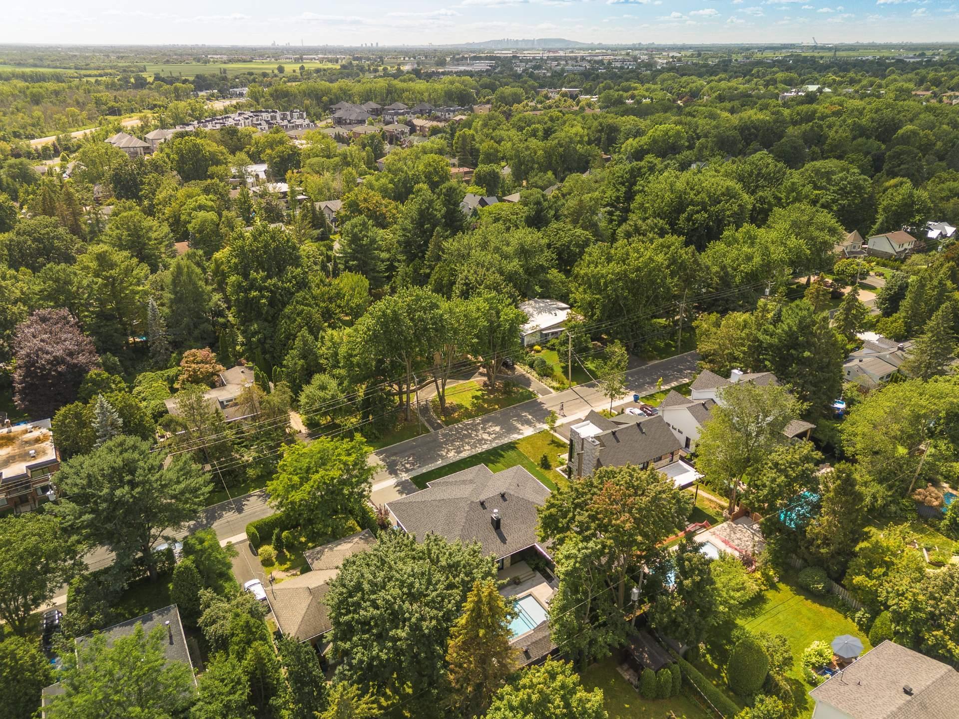









2054


Rue des Cèdres

,
Saint-Bruno-de-Montarville,




QC
J3V3M3

