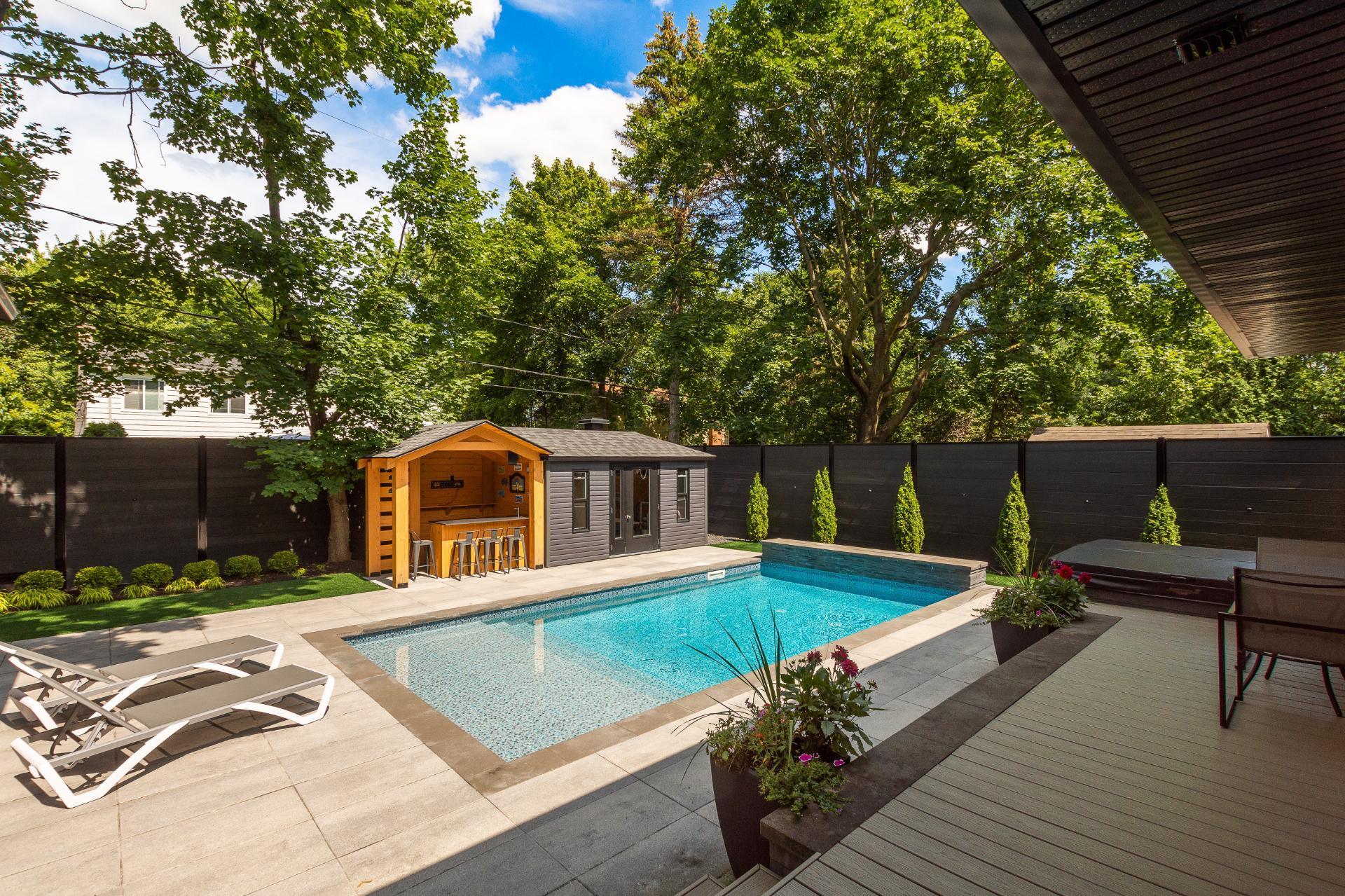 









2054


Rue des Cèdres

,
Saint-Bruno-de-Montarville,




QC
J3V3M3

