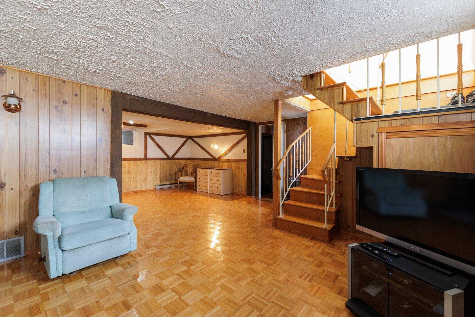 









4584


Rue Hilltop

,
Montréal (Pierrefonds-Roxboro),




QC
H9J1Y5


