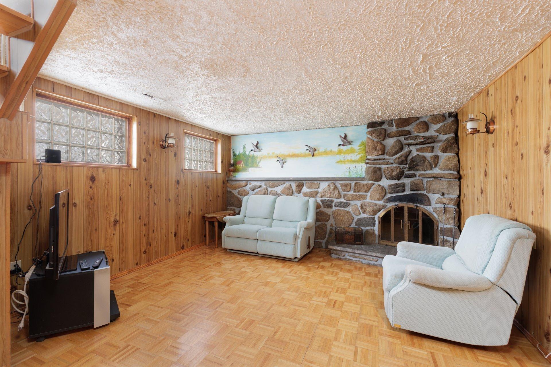









4584


Rue Hilltop

,
Montréal (Pierrefonds-Roxboro),




QC
H9J1Y5

