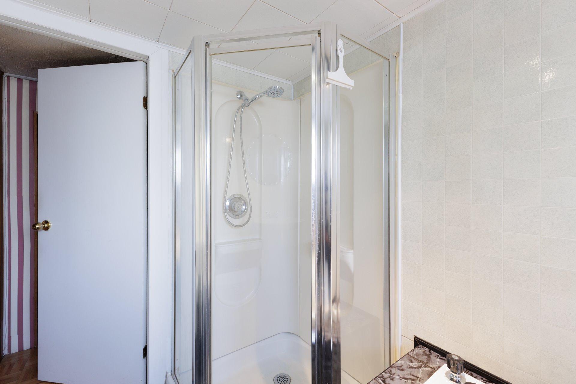 









4584


Rue Hilltop

,
Montréal (Pierrefonds-Roxboro),




QC
H9J1Y5

