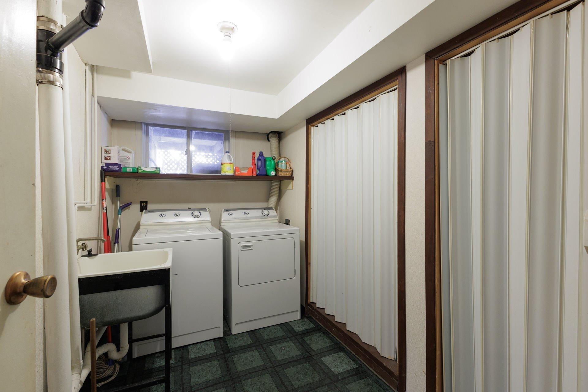 









4584


Rue Hilltop

,
Montréal (Pierrefonds-Roxboro),




QC
H9J1Y5

