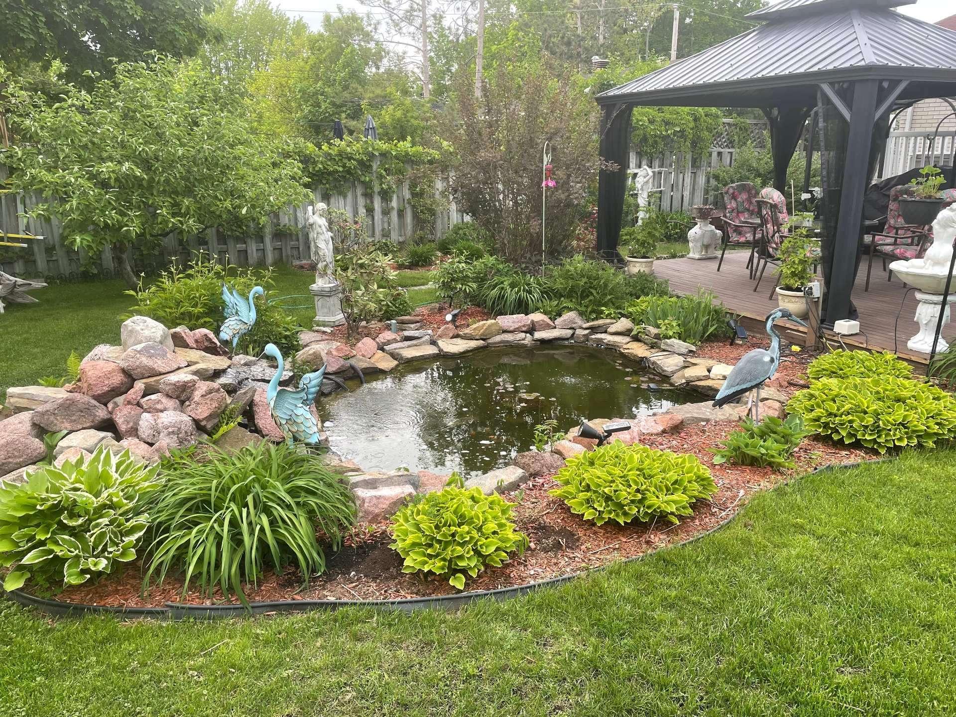 









4584


Rue Hilltop

,
Montréal (Pierrefonds-Roxboro),




QC
H9J1Y5

