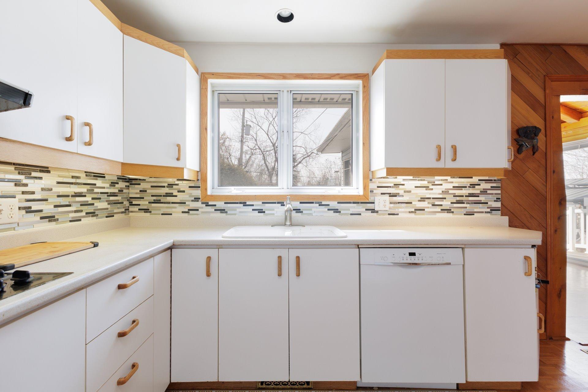 









4584


Rue Hilltop

,
Montréal (Pierrefonds-Roxboro),




QC
H9J1Y5

