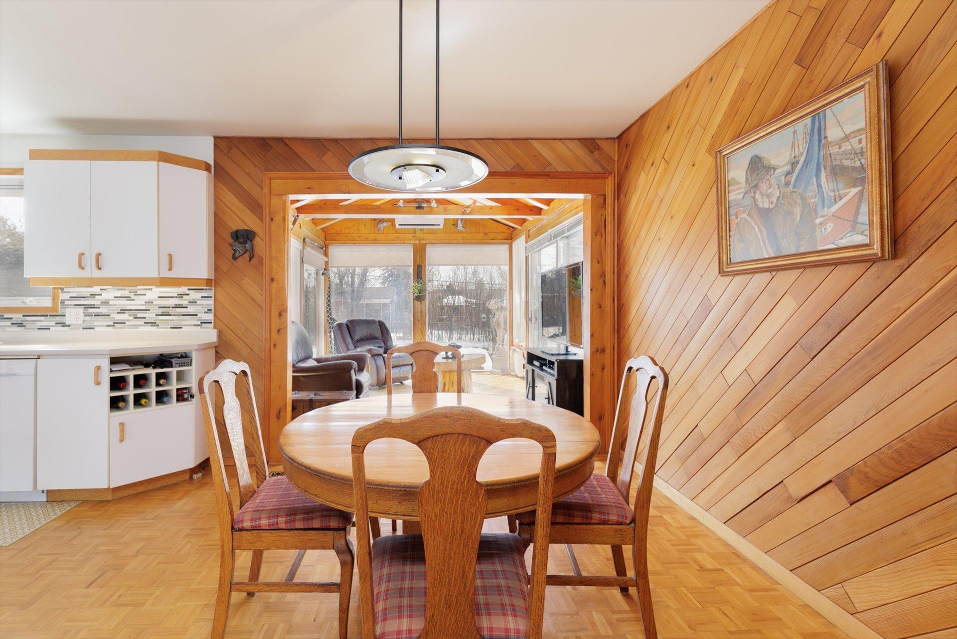 









4584


Rue Hilltop

,
Montréal (Pierrefonds-Roxboro),




QC
H9J1Y5

