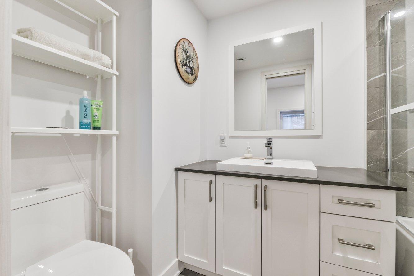 









6750


Rue Sherbrooke E.

, 109,
Montréal (Mercier/Hochelaga-Maisonneuve),




QC
H1N0E2

