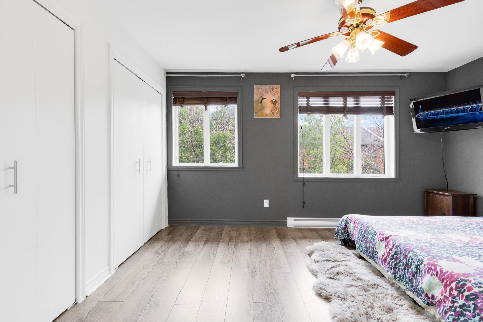 









1025Z


Rue Gameroff

,
Montréal (Lachine),




QC
H8T3R5

