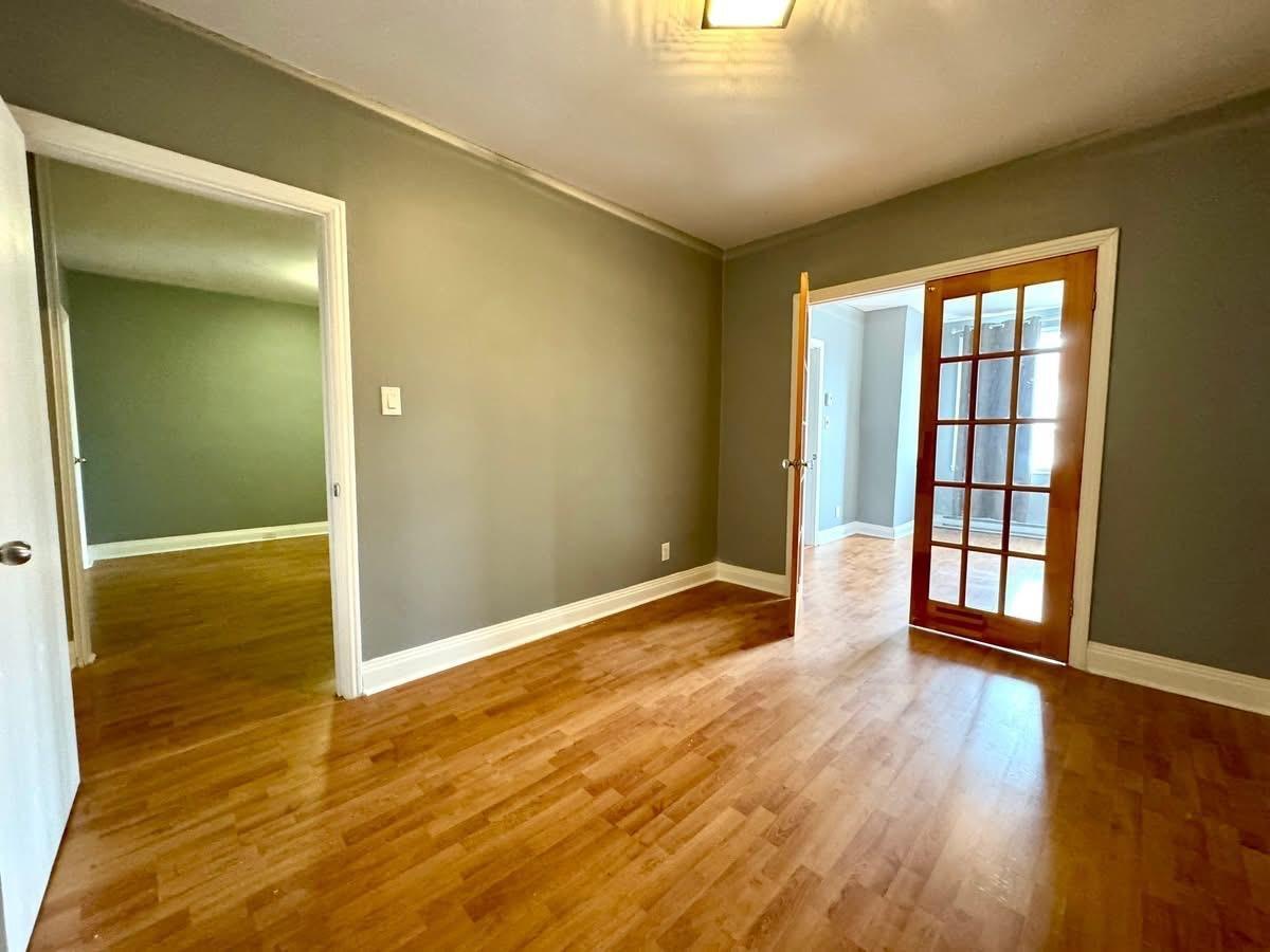 









2644


Rue Hogan

,
Montréal (Ville-Marie),




QC
H2K2T6

