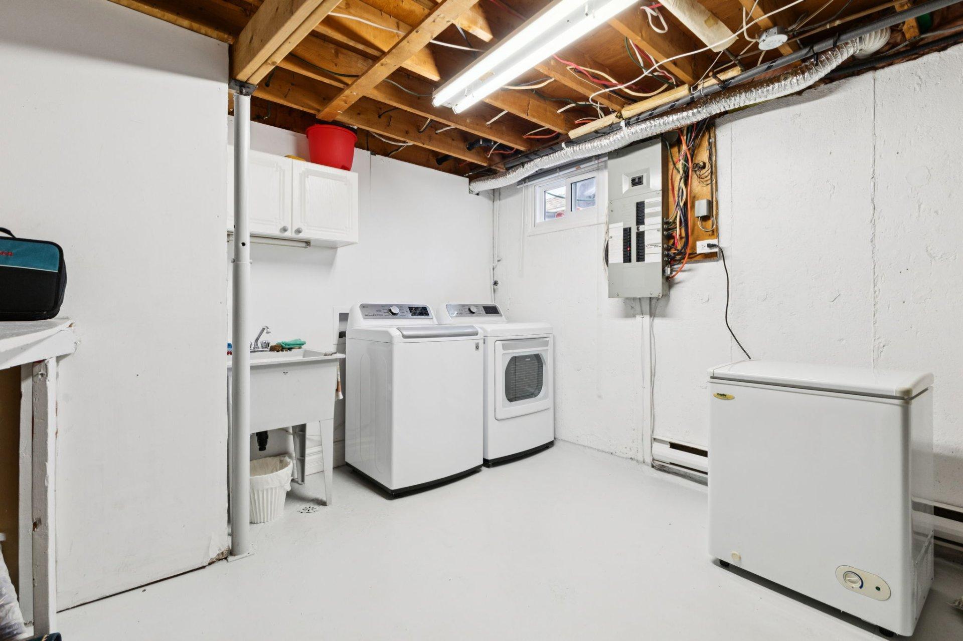 









20


Rue Pierre-Papin

,
Gatineau (Gatineau),




QC
J8T3X5

