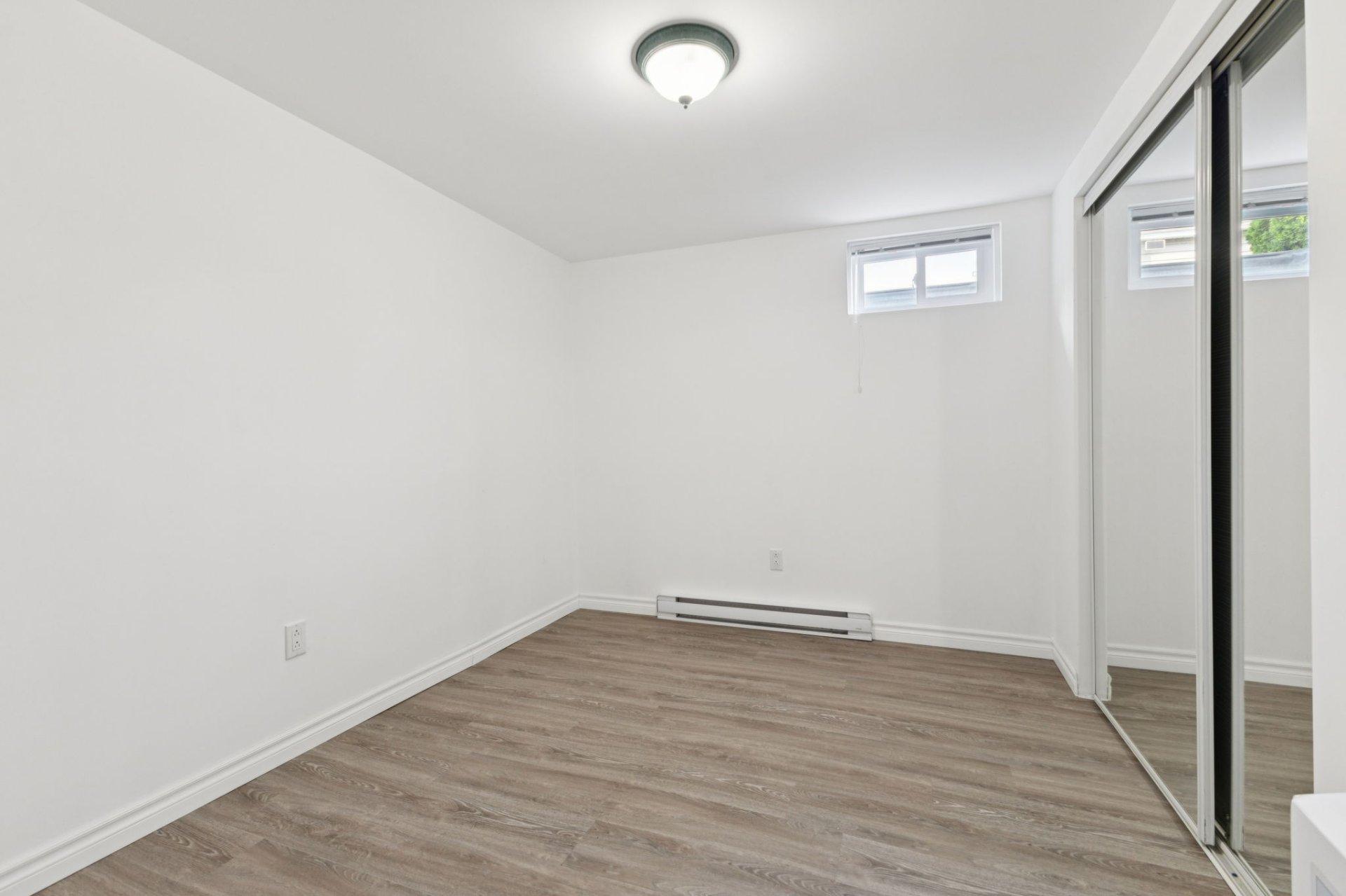 









20


Rue Pierre-Papin

,
Gatineau (Gatineau),




QC
J8T3X5

