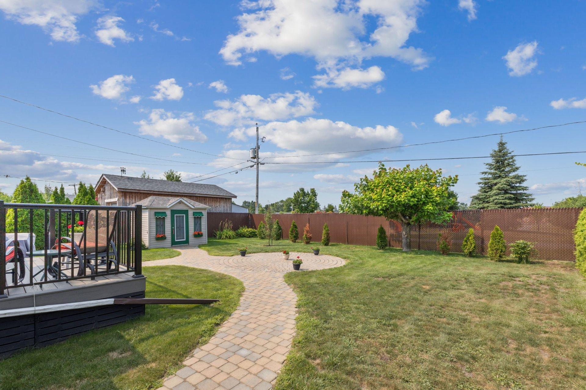 









20


Rue Pierre-Papin

,
Gatineau (Gatineau),




QC
J8T3X5

