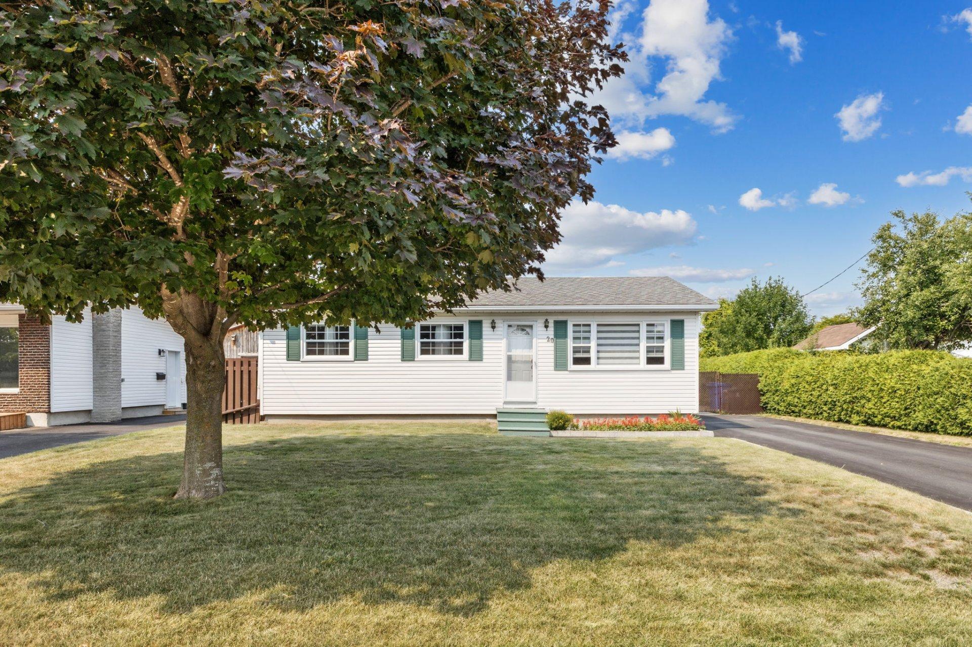 









20


Rue Pierre-Papin

,
Gatineau (Gatineau),




QC
J8T3X5

