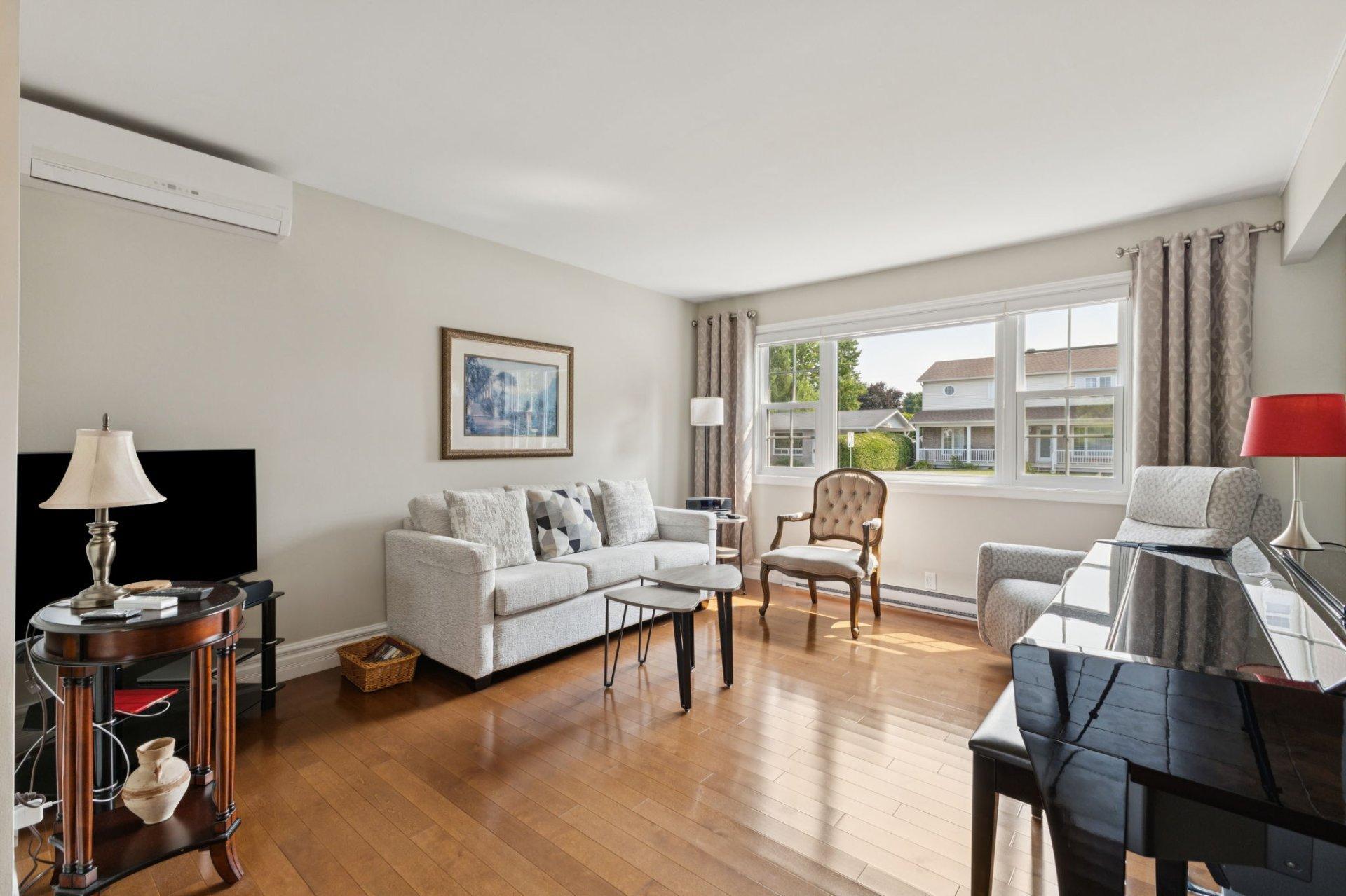 









20


Rue Pierre-Papin

,
Gatineau (Gatineau),




QC
J8T3X5

