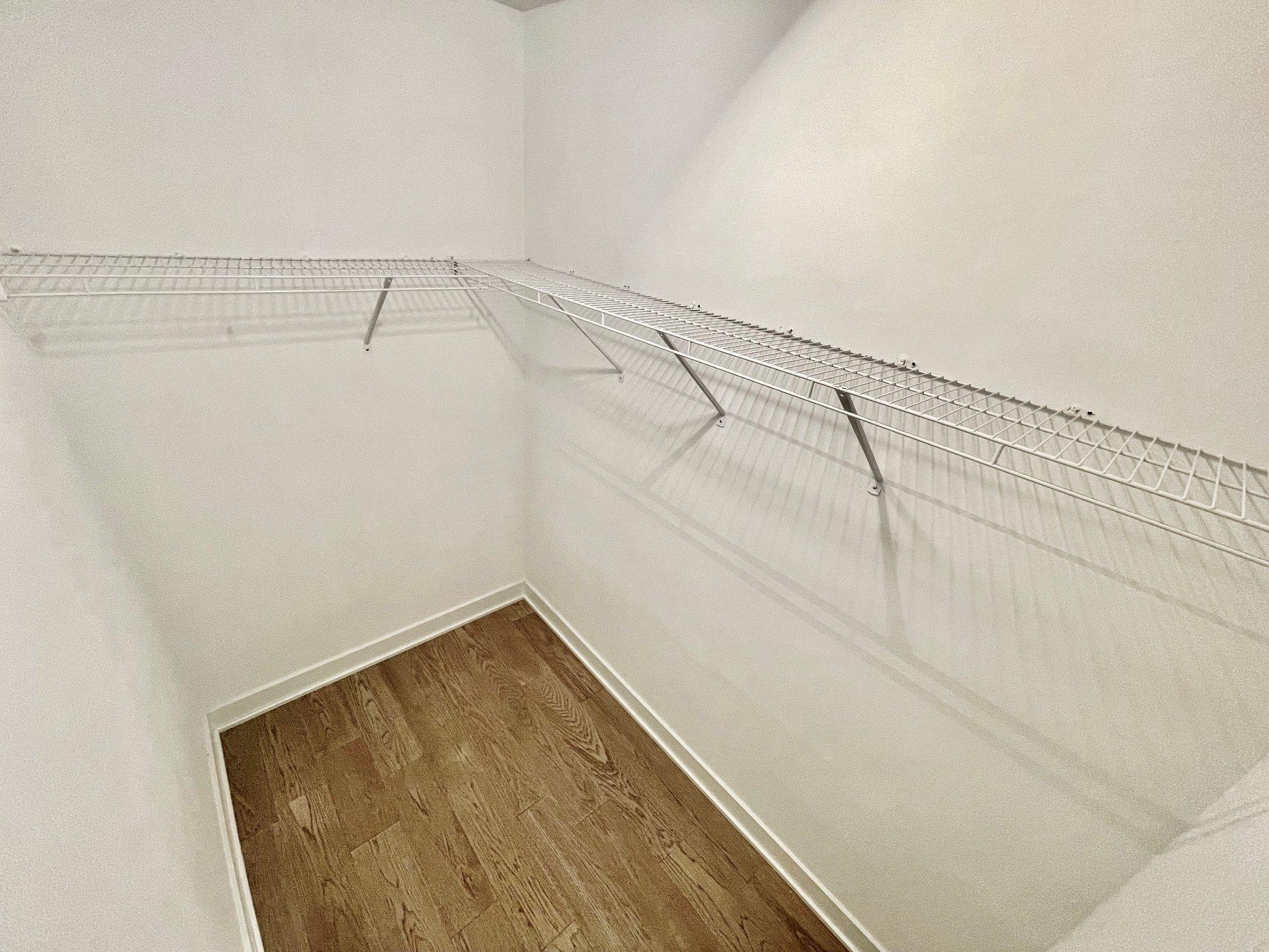









460


Rue Boileau

, 001,
Vaudreuil-Dorion,




QC
J7V0M6

