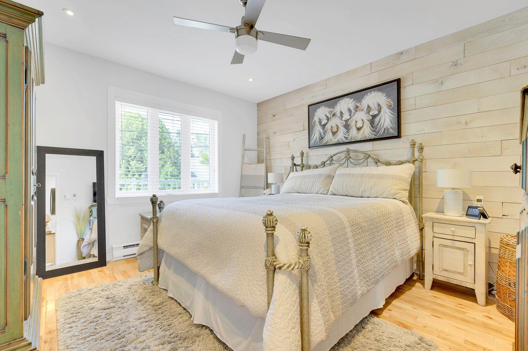 









66


Av. Guindon

,
Saint-Sauveur,




QC
J0R1R6

