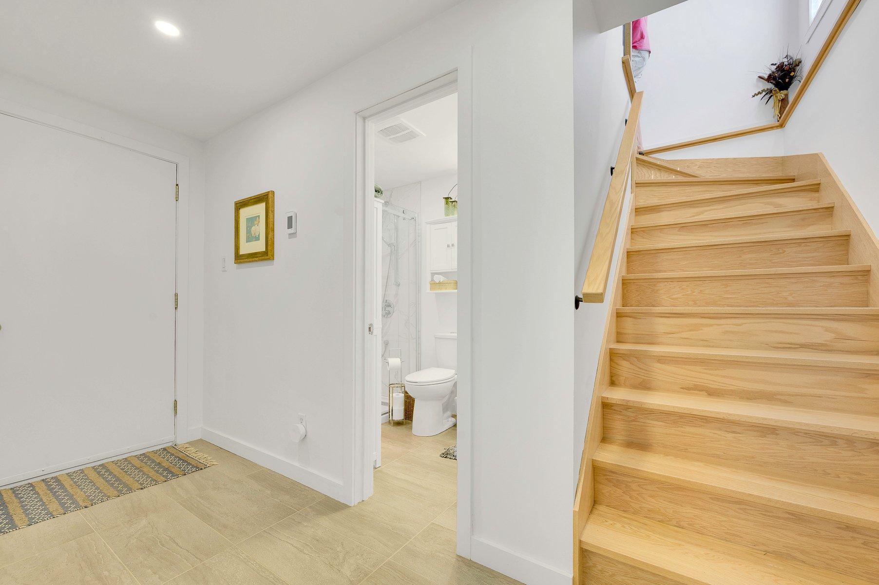 









66


Av. Guindon

,
Saint-Sauveur,




QC
J0R1R6

