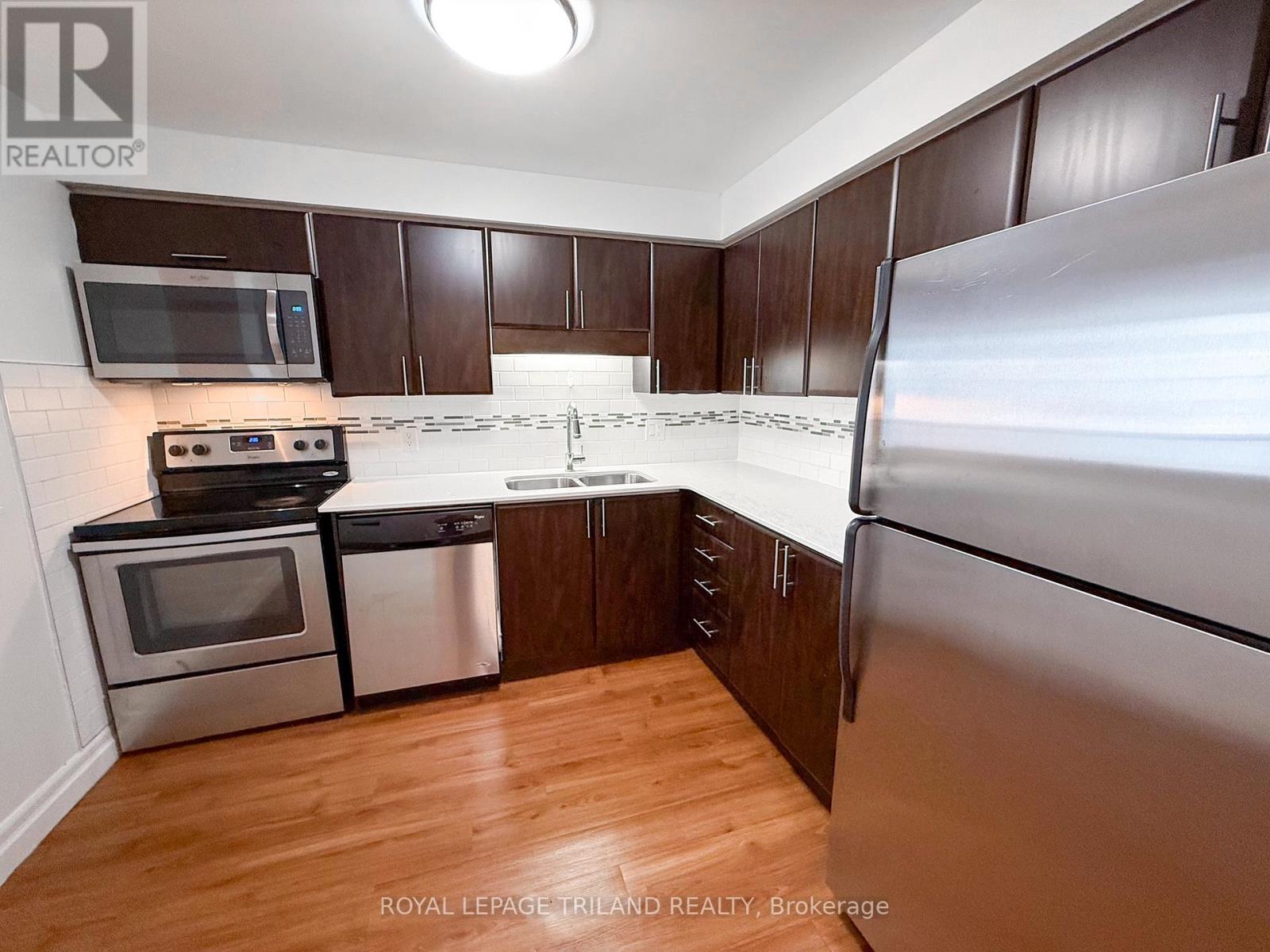 












608 - 675 RICHMOND STREET

,
London East (East F),




Ontario
N6A5X4

